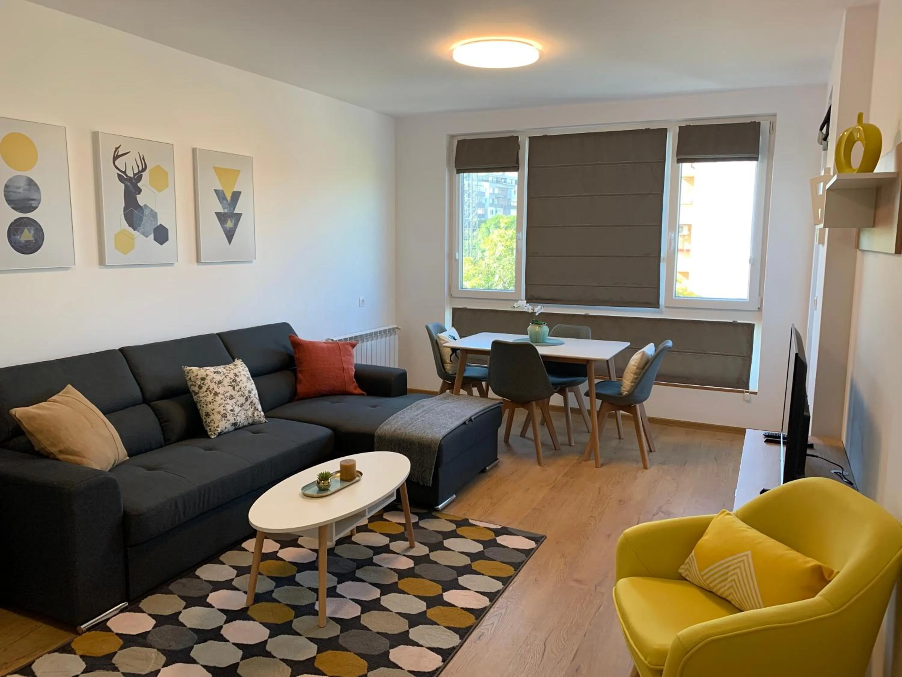 Living room in Gardenia Apartments