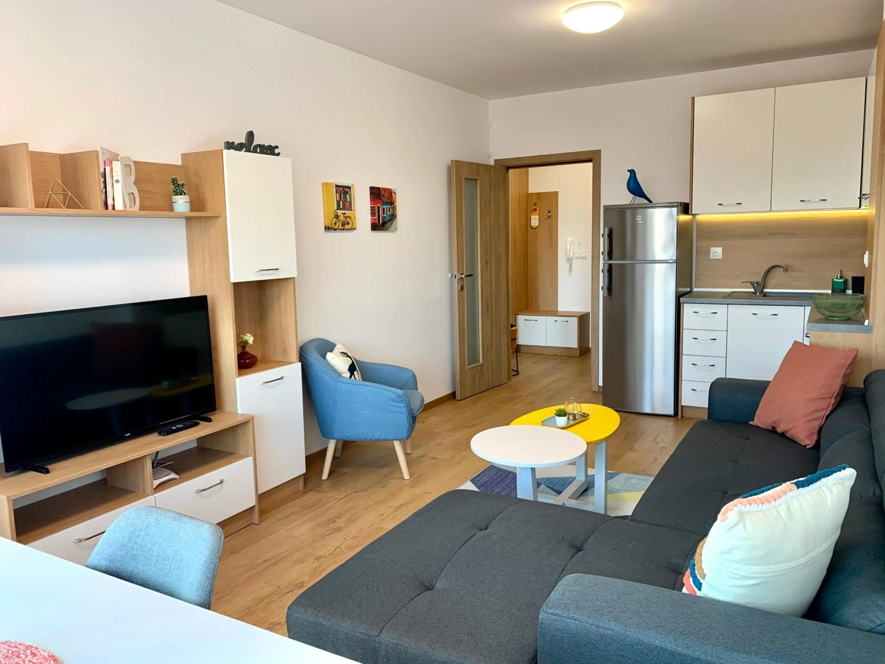 TV and multimedia in Gardenia Apartments