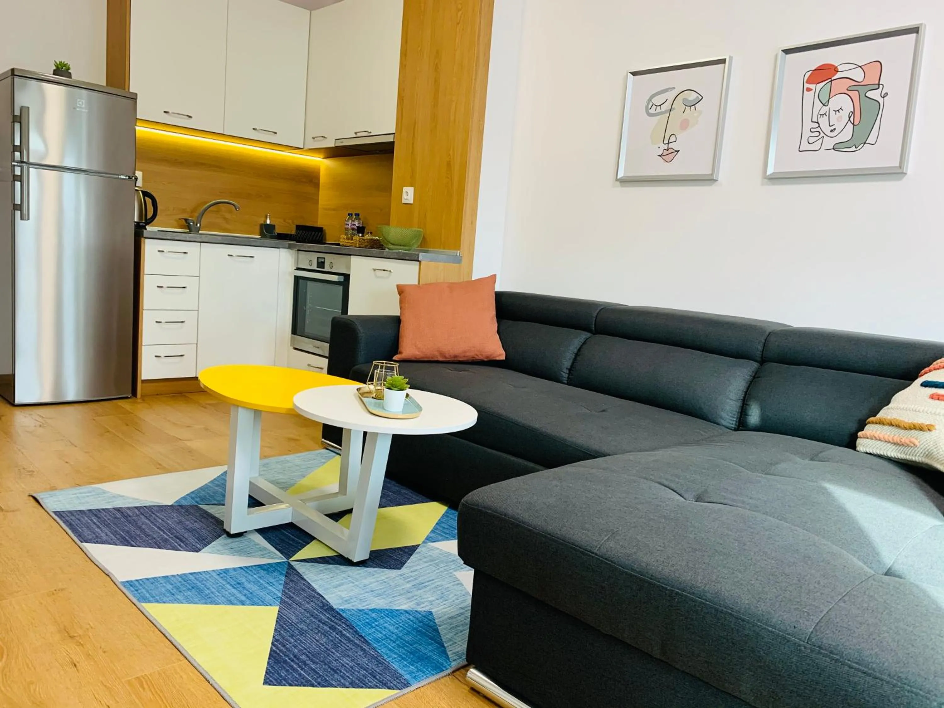 Living room in Gardenia Apartments