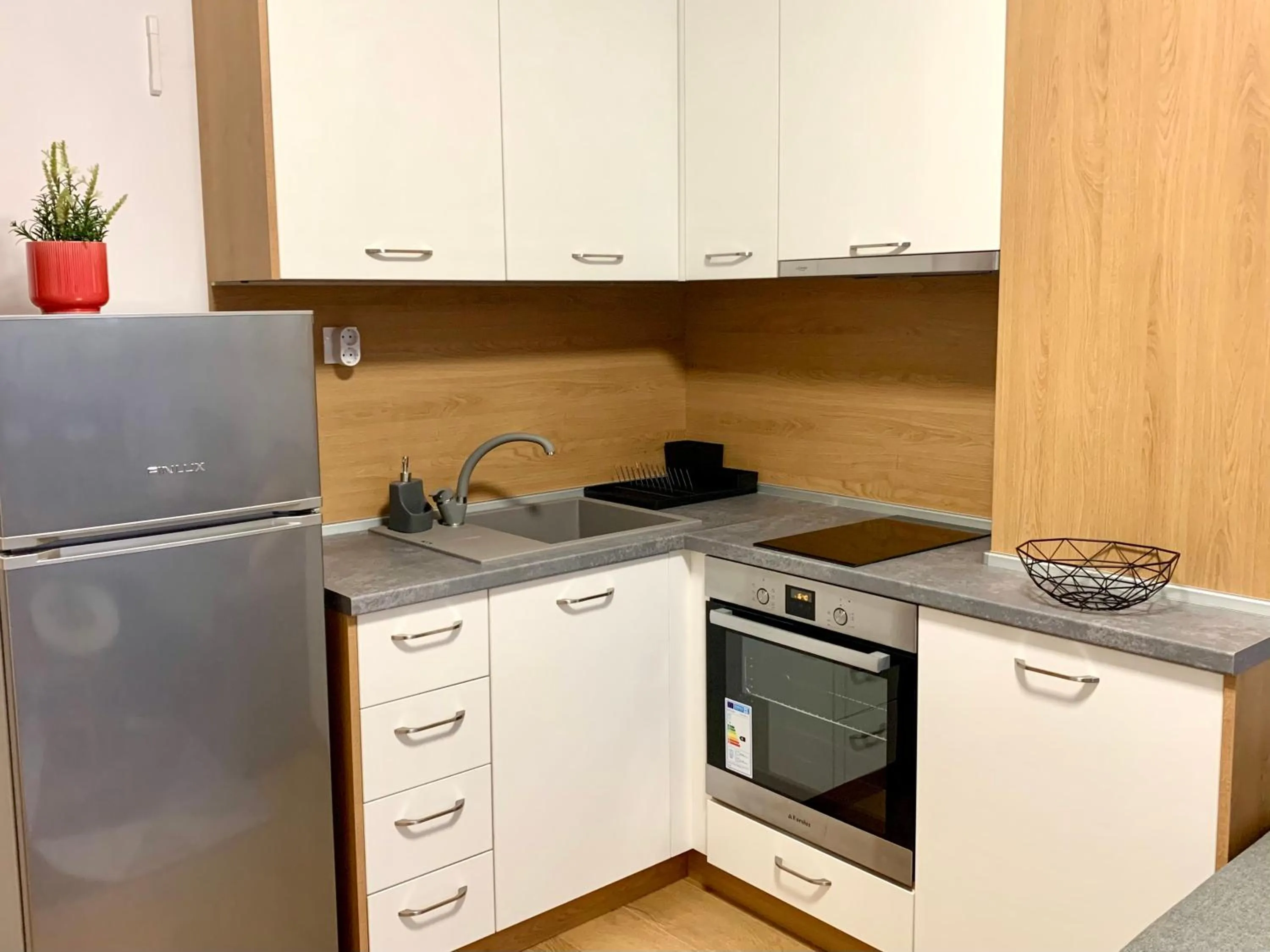 Kitchen or kitchenette in Gardenia Apartments