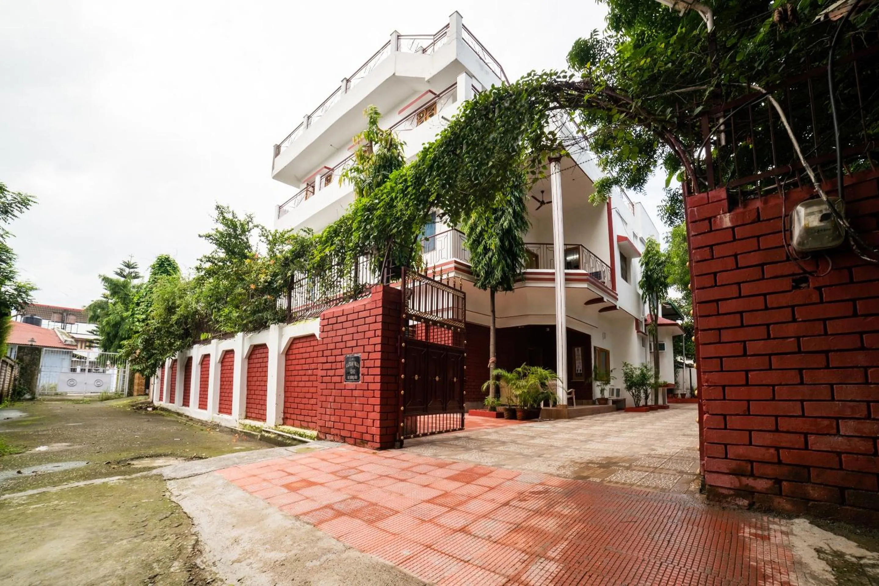 Facade/entrance in Hotel O Home Gautam Homestay