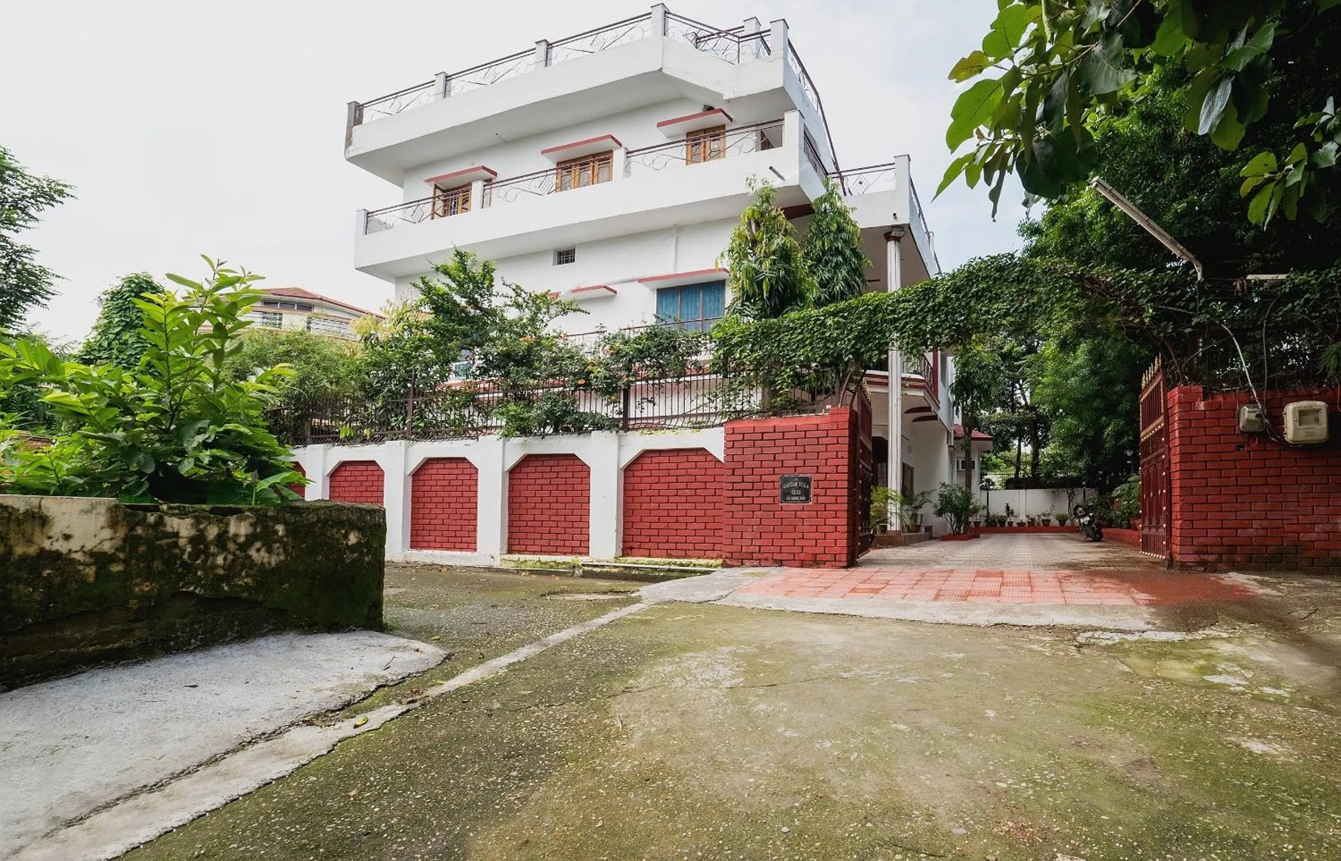 Facade/entrance in Hotel O Home Gautam Homestay