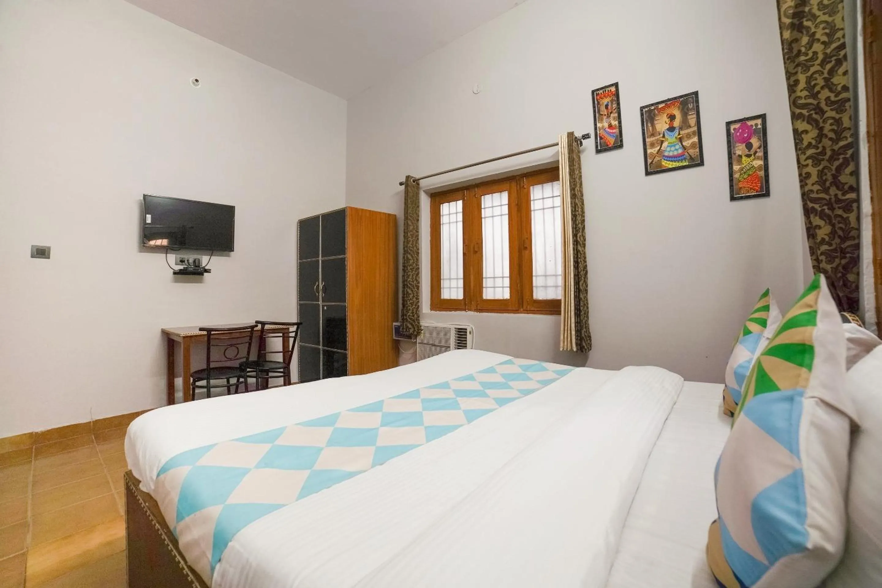 Bedroom, Bed in Hotel O Home Gautam Homestay