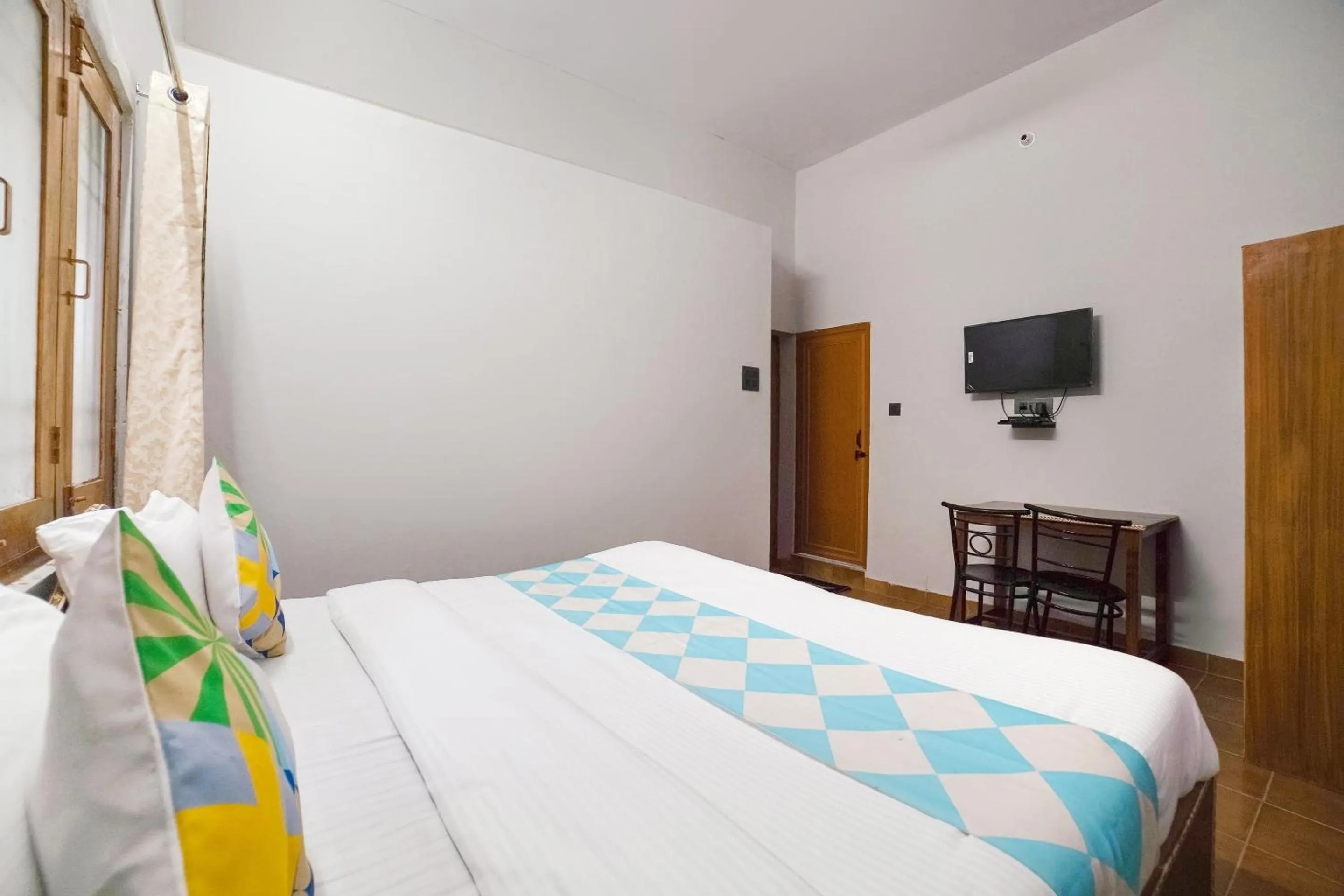 Bedroom, Bed in Hotel O Home Gautam Homestay