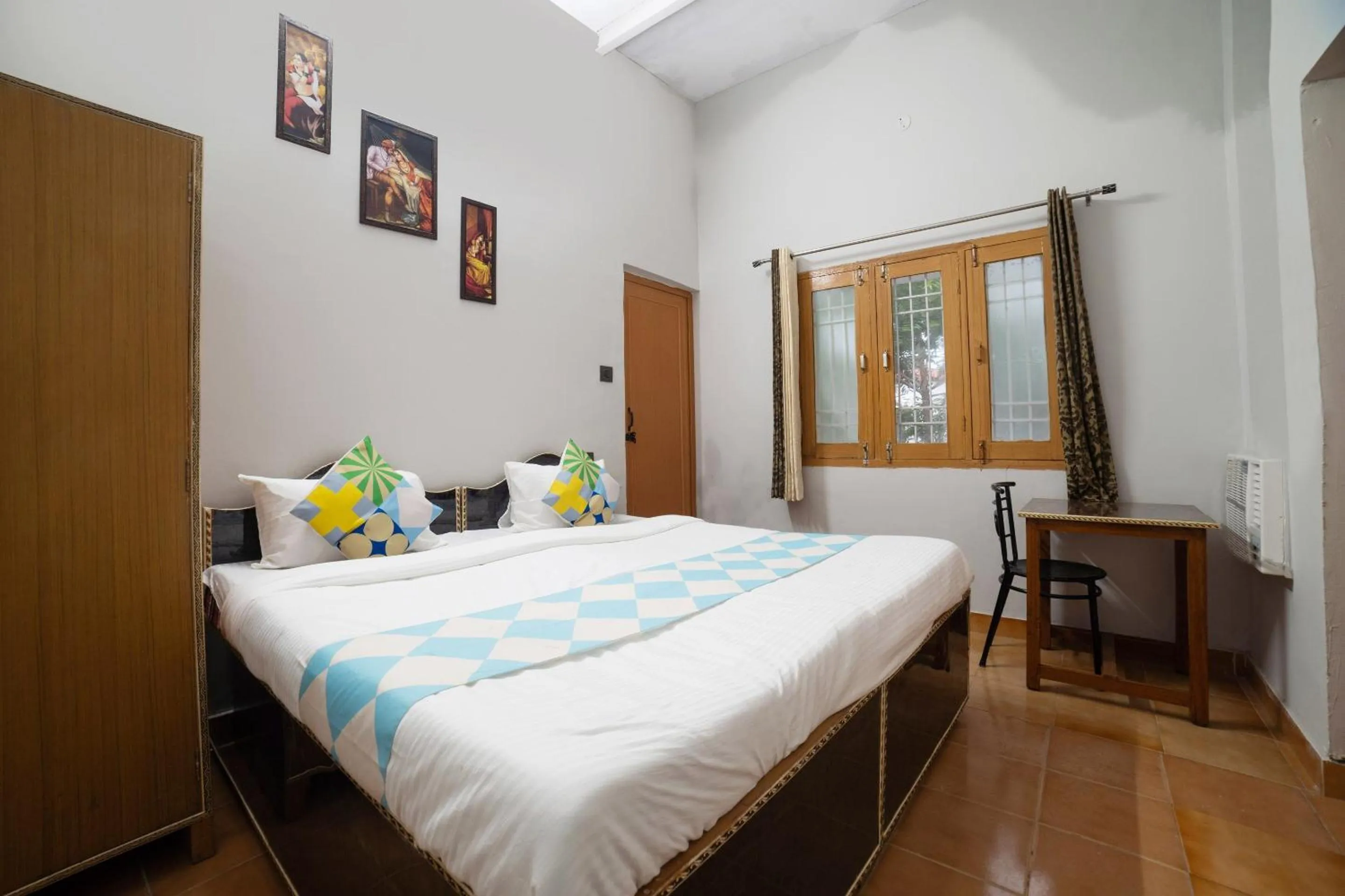 Bedroom, Bed in Hotel O Home Gautam Homestay