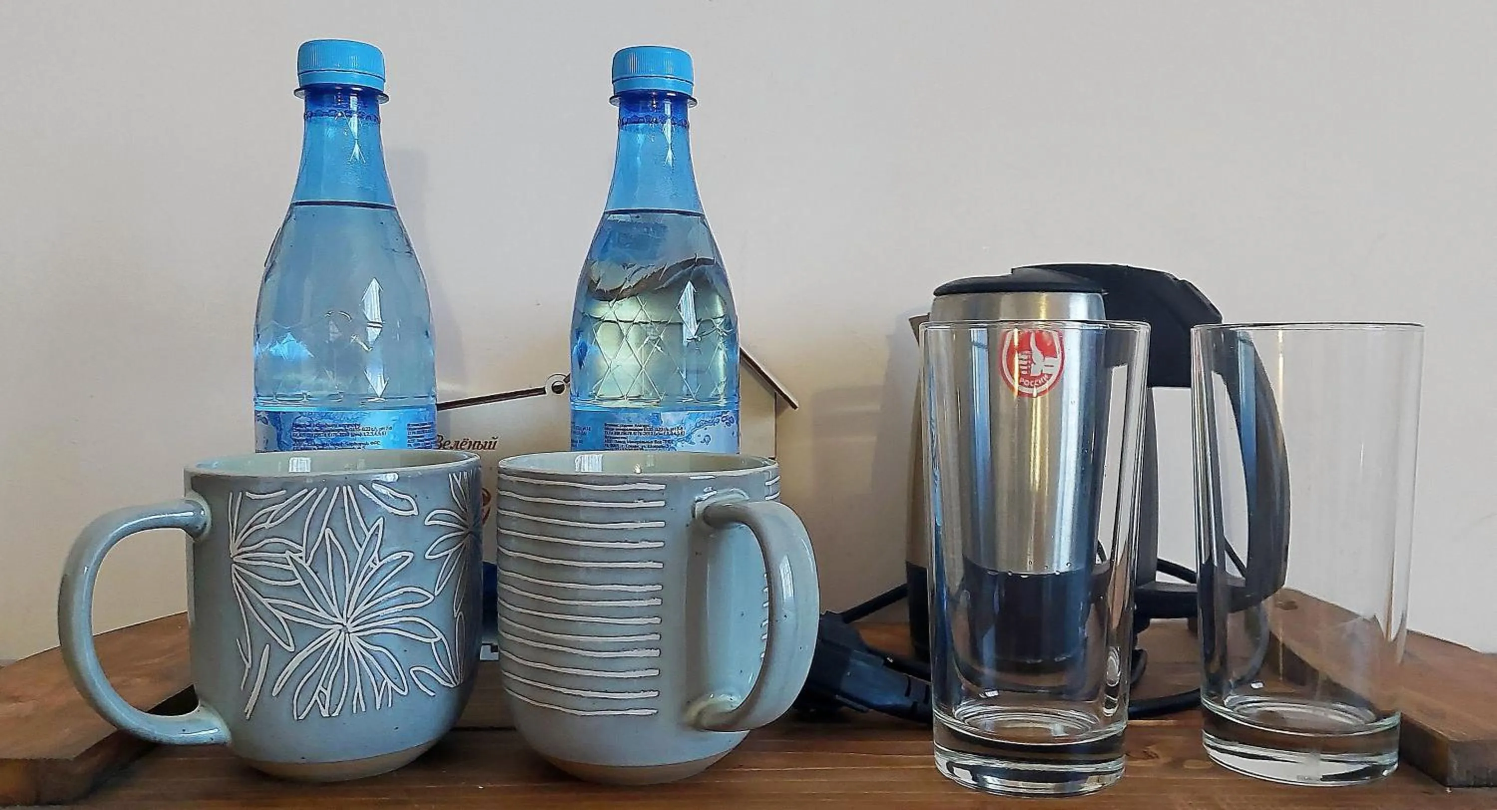 Coffee/tea facilities in Blur Inn Gallery