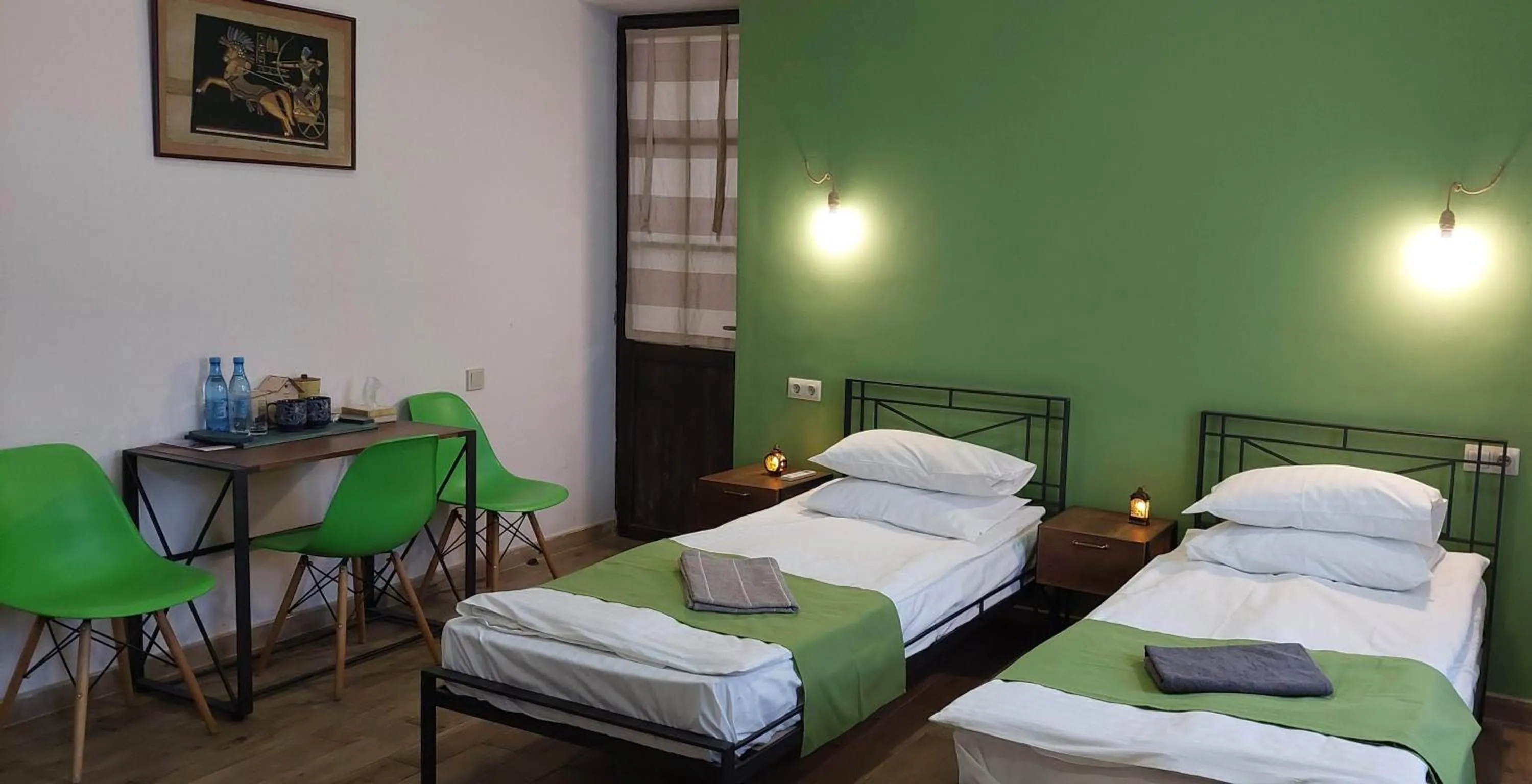 Photo of the whole room, Bed in Blur Inn Gallery