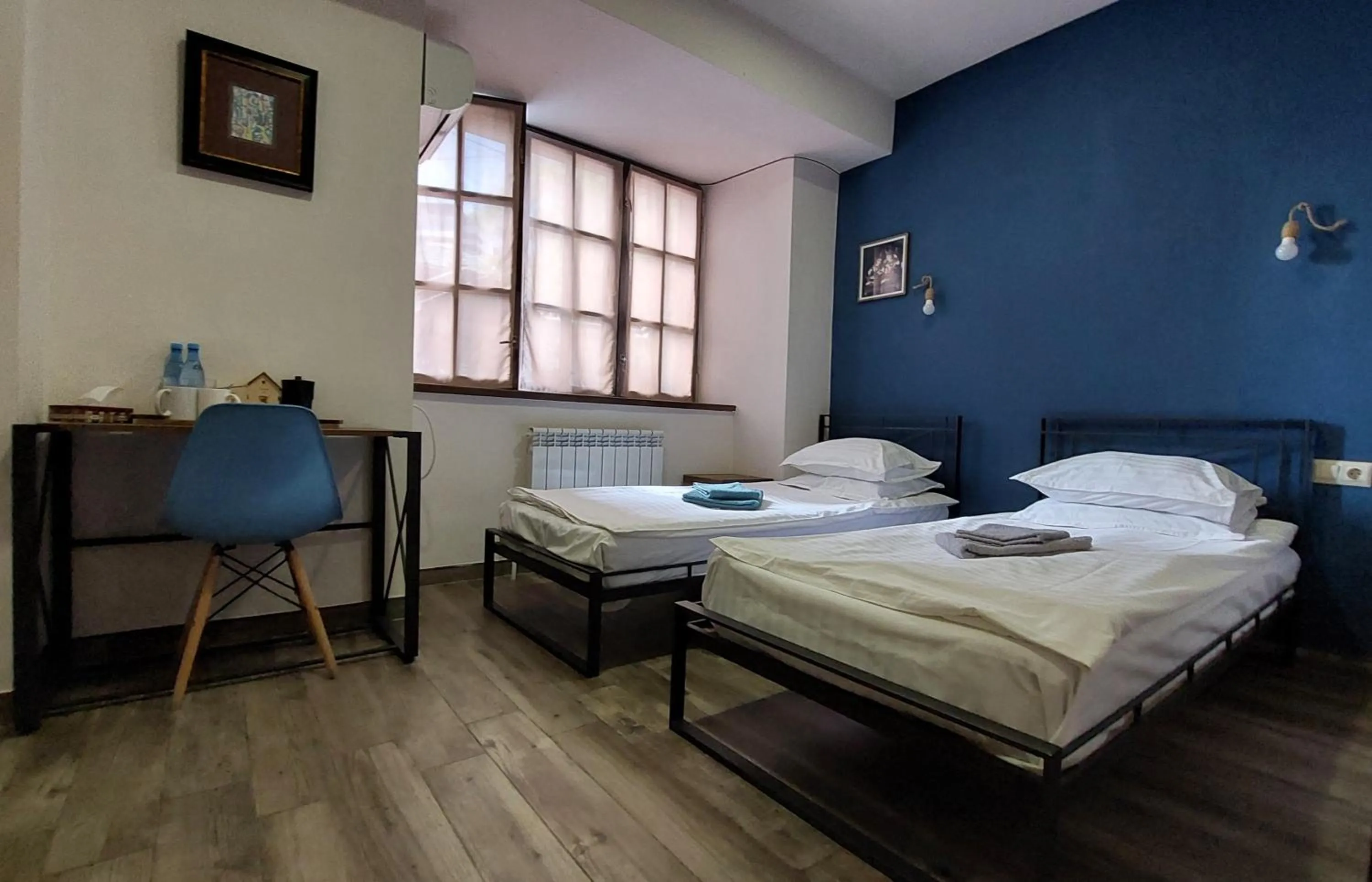 Bedroom, Bed in Blur Inn Gallery