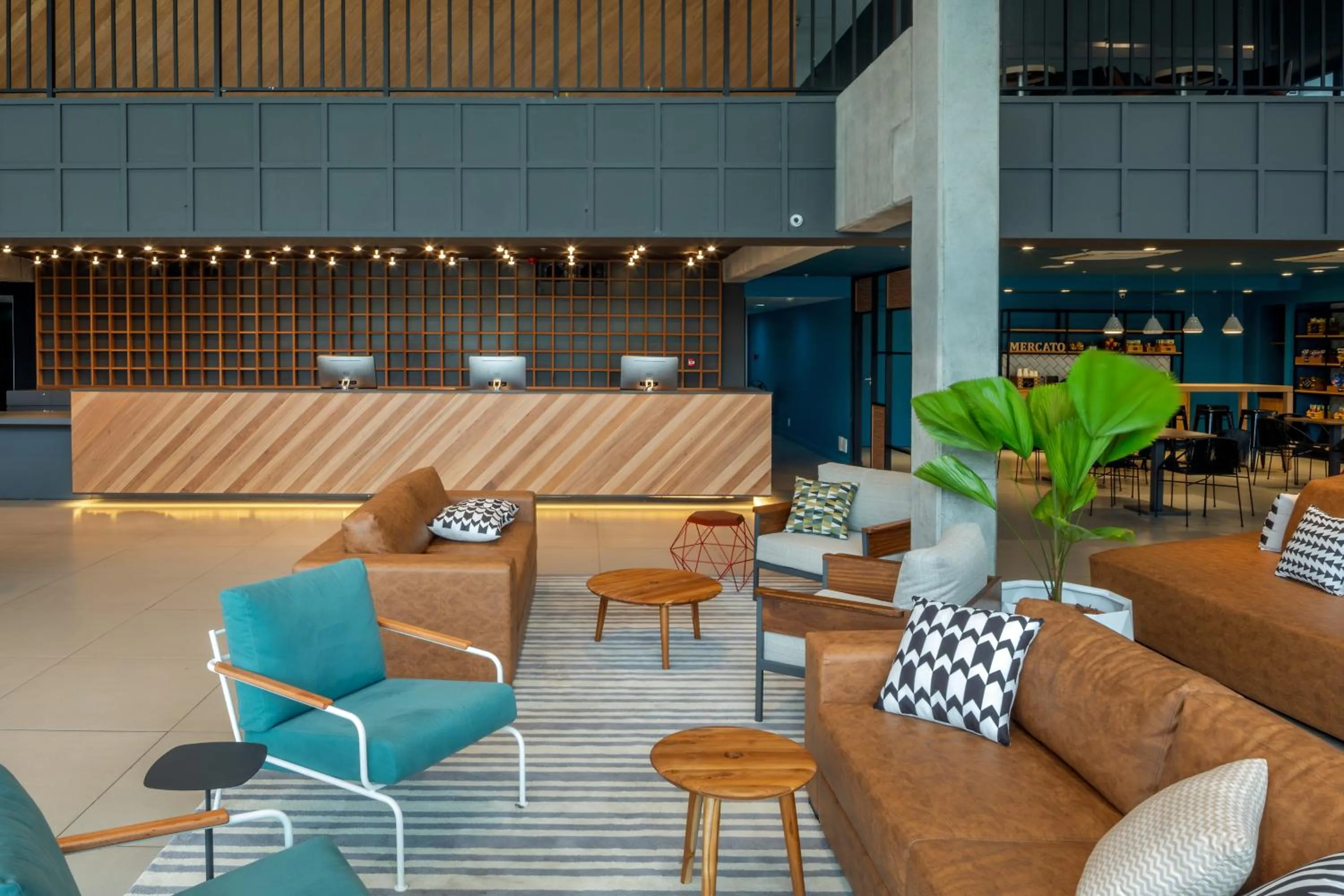 Lobby or reception in Linx Galeão by Wish