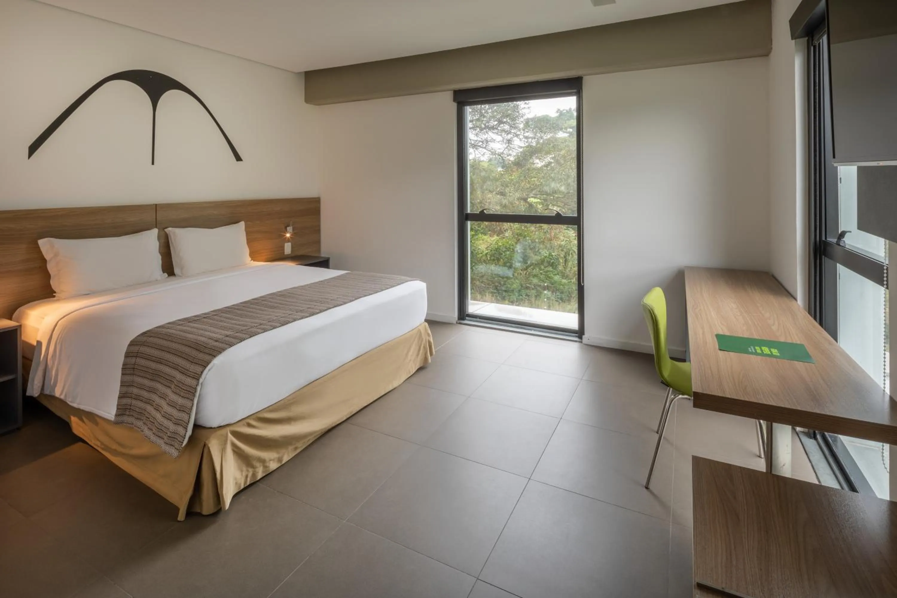 Bed in Linx Galeão by Wish