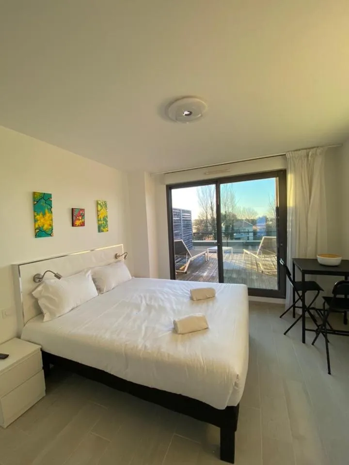 Bed in LES JARDINS D'ATHENA