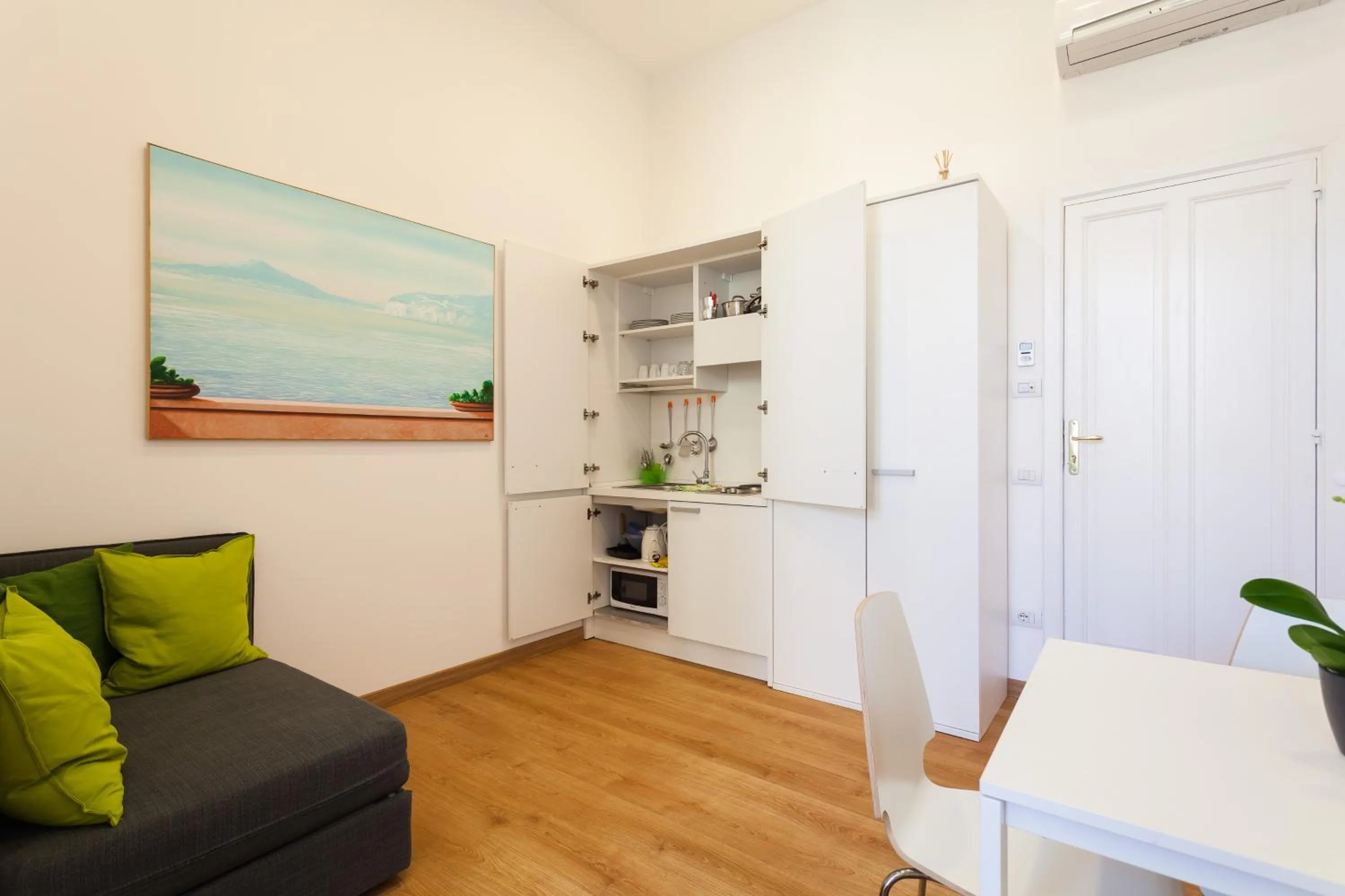 Living room in Corso Italia Suites