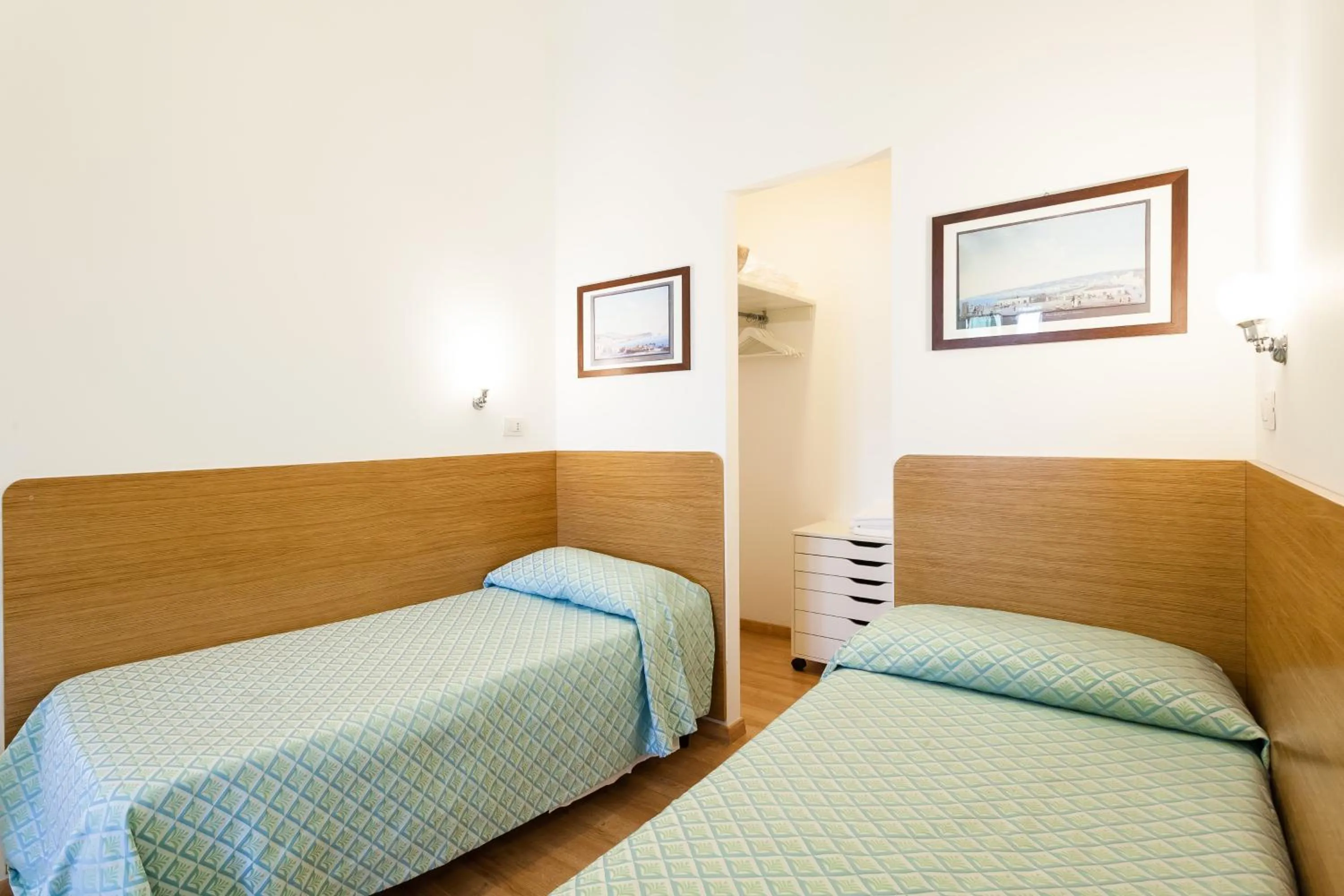 Photo of the whole room, Bed in Corso Italia Suites