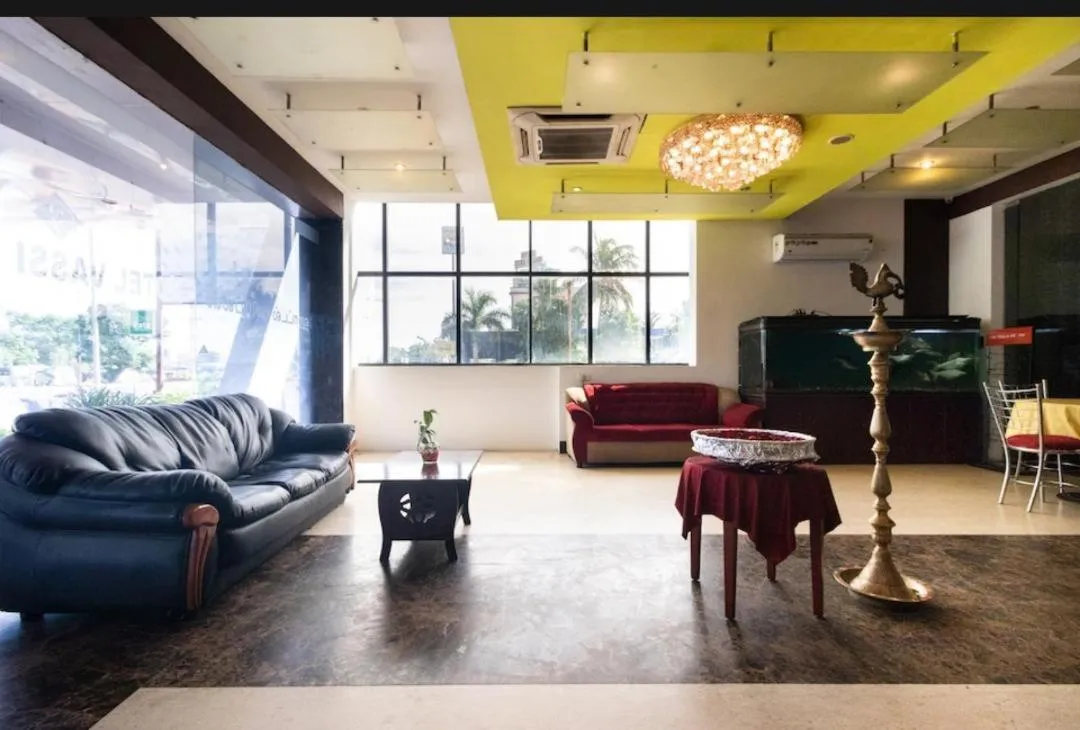 Communal lounge/ TV room in Hotel Vassi Palaze