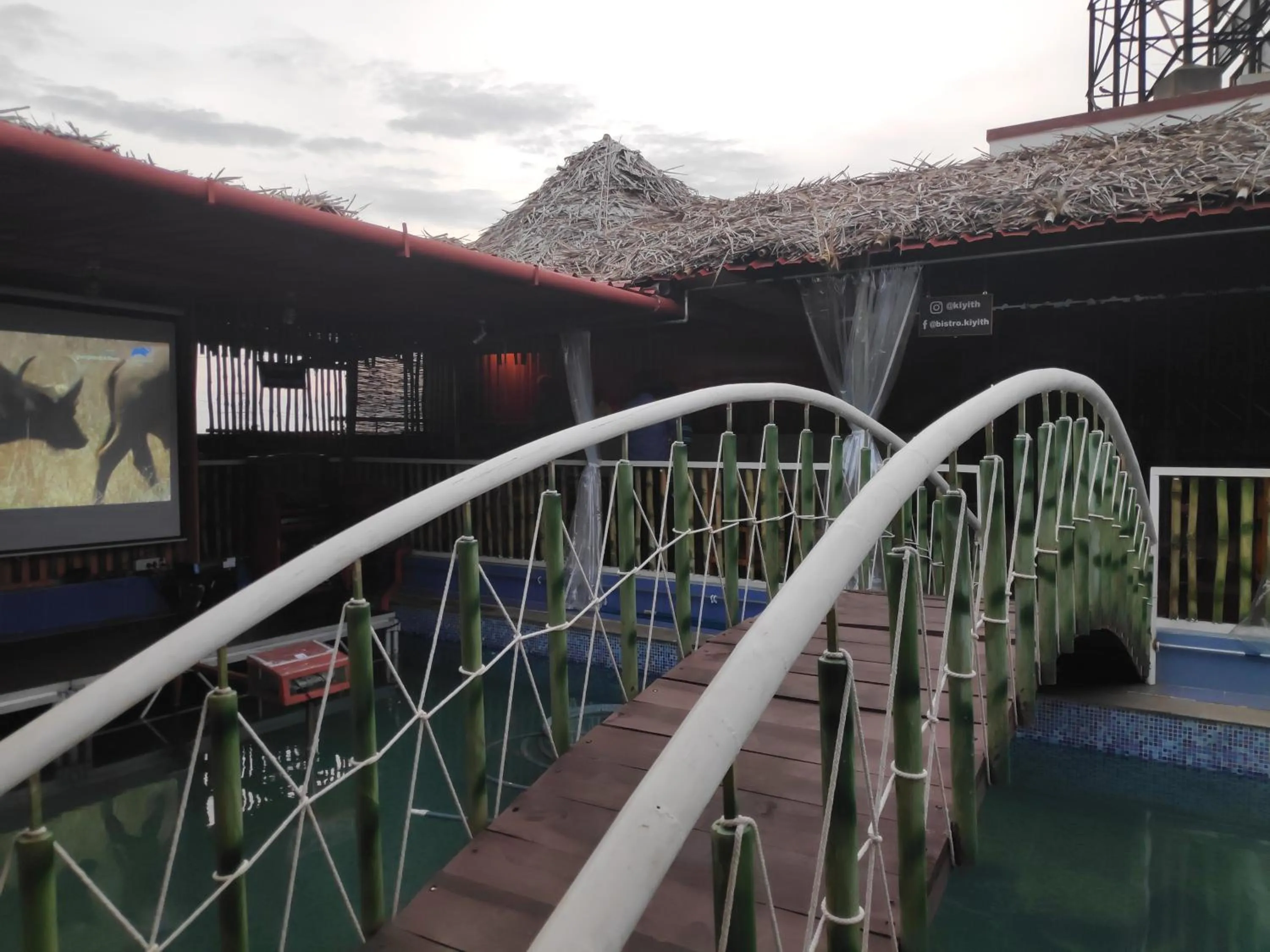 Karaoke in Hotel Vassi Palaze