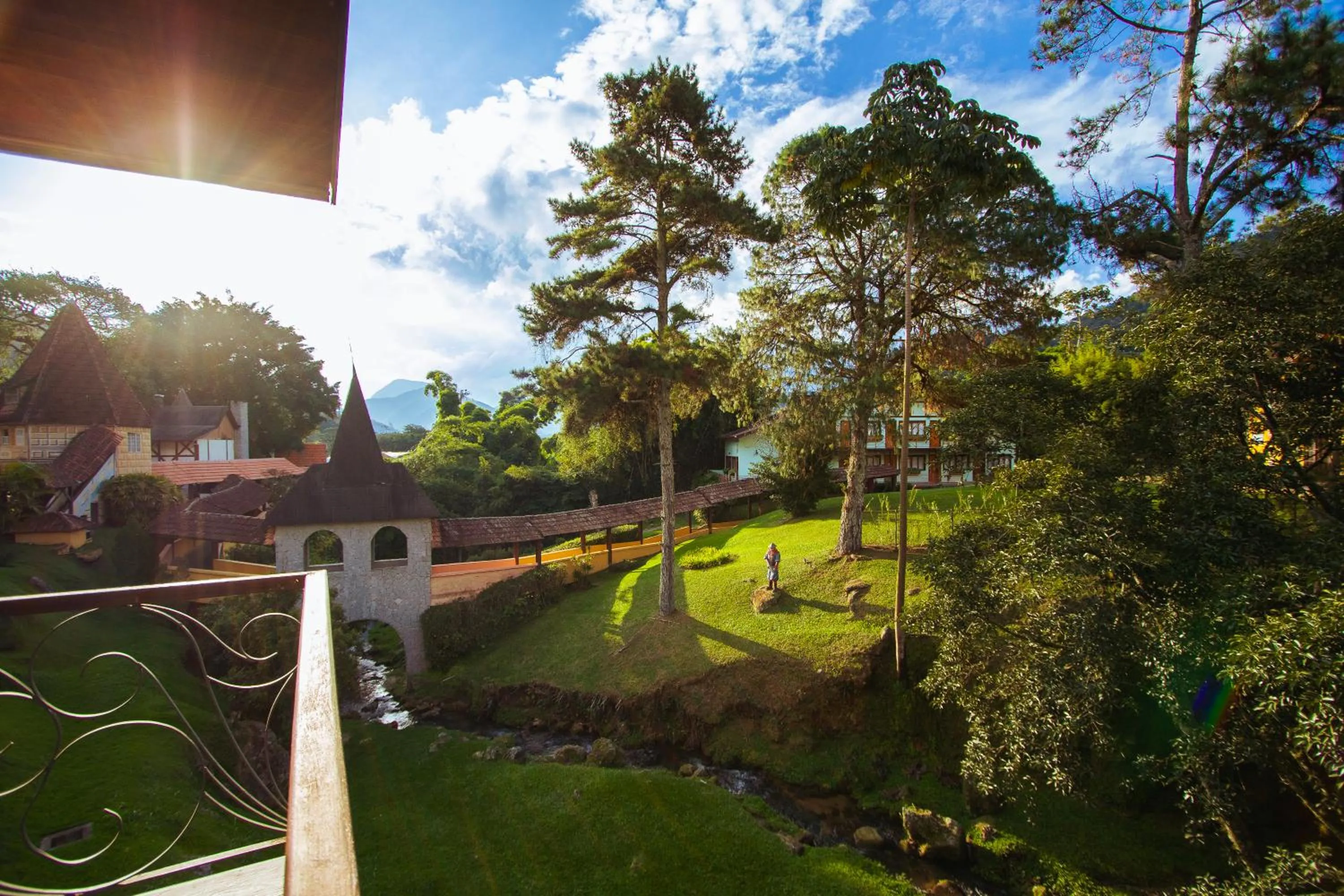 Property building in Village Le Canton