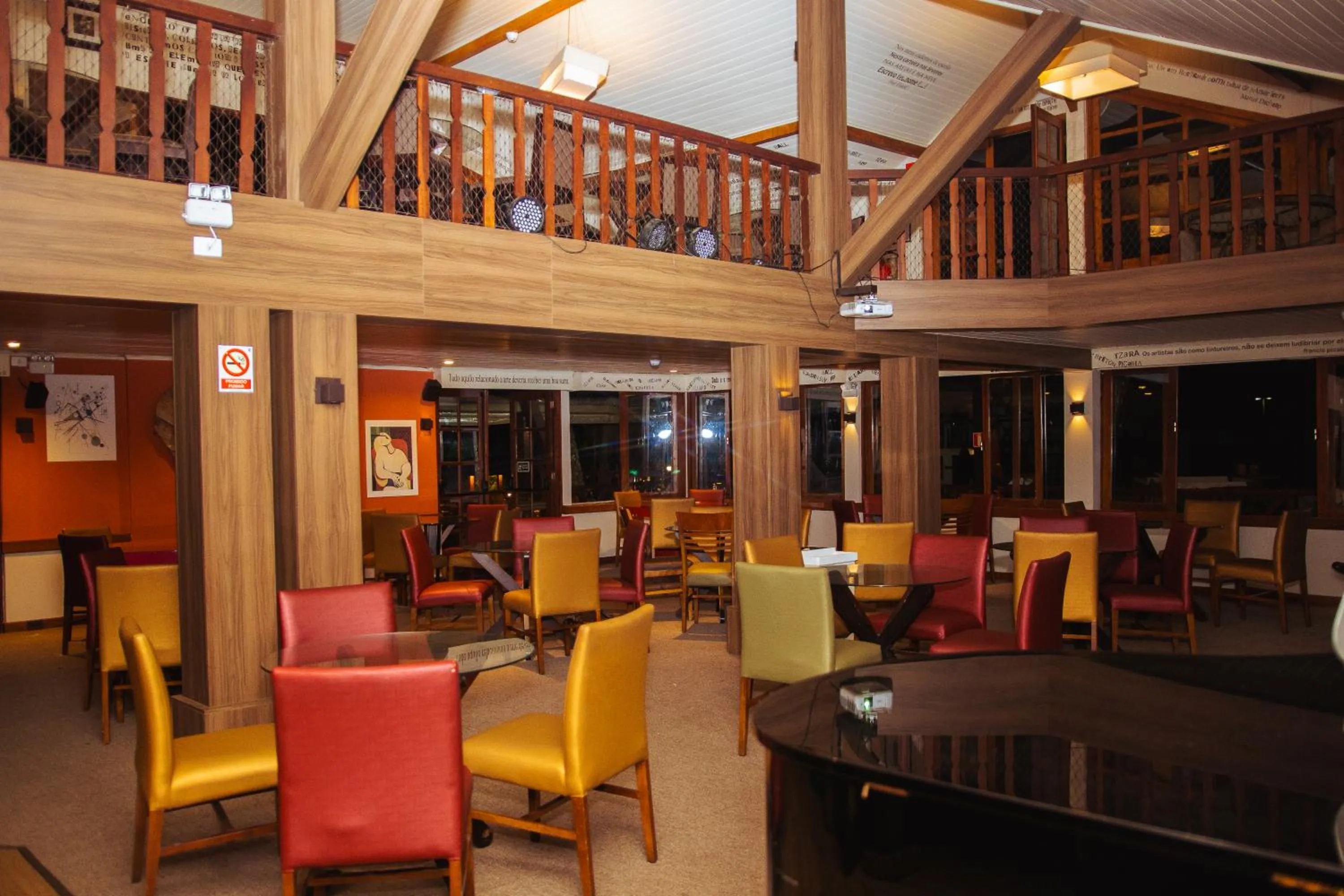 Lounge or bar in Village Le Canton