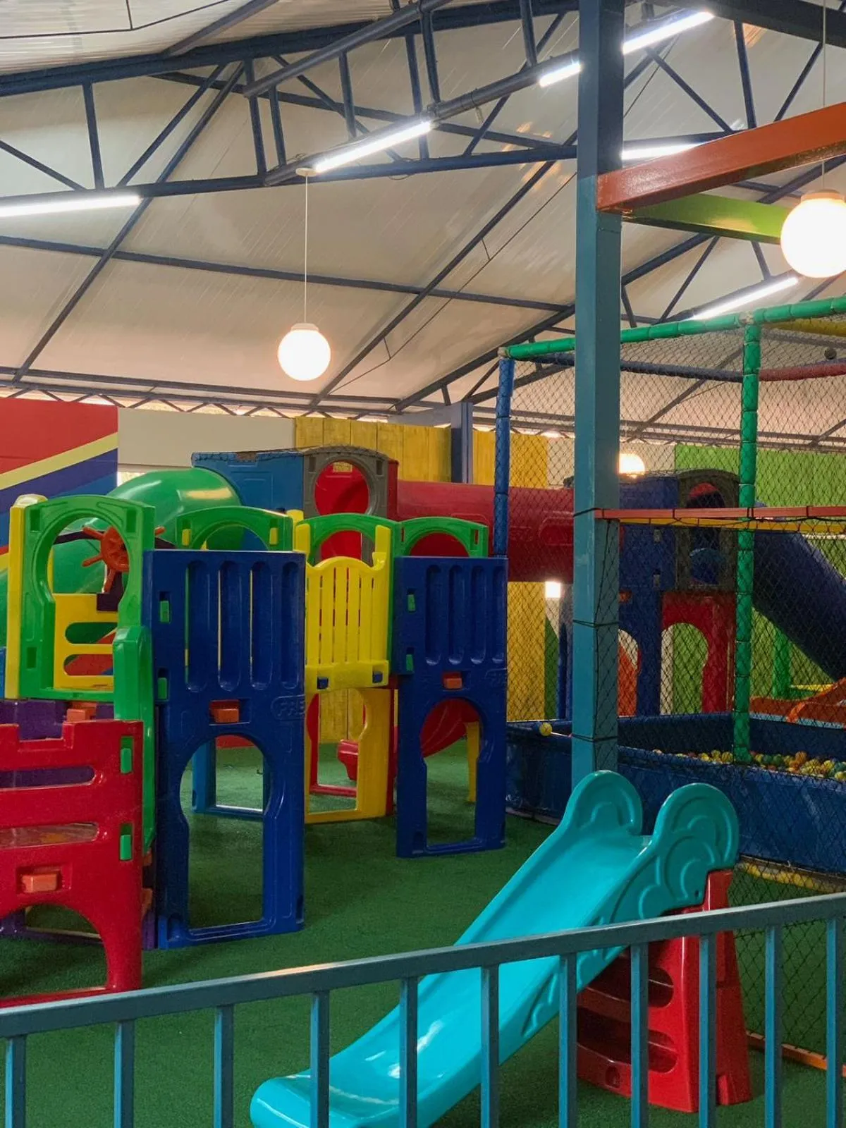 Kids's club in Village Le Canton