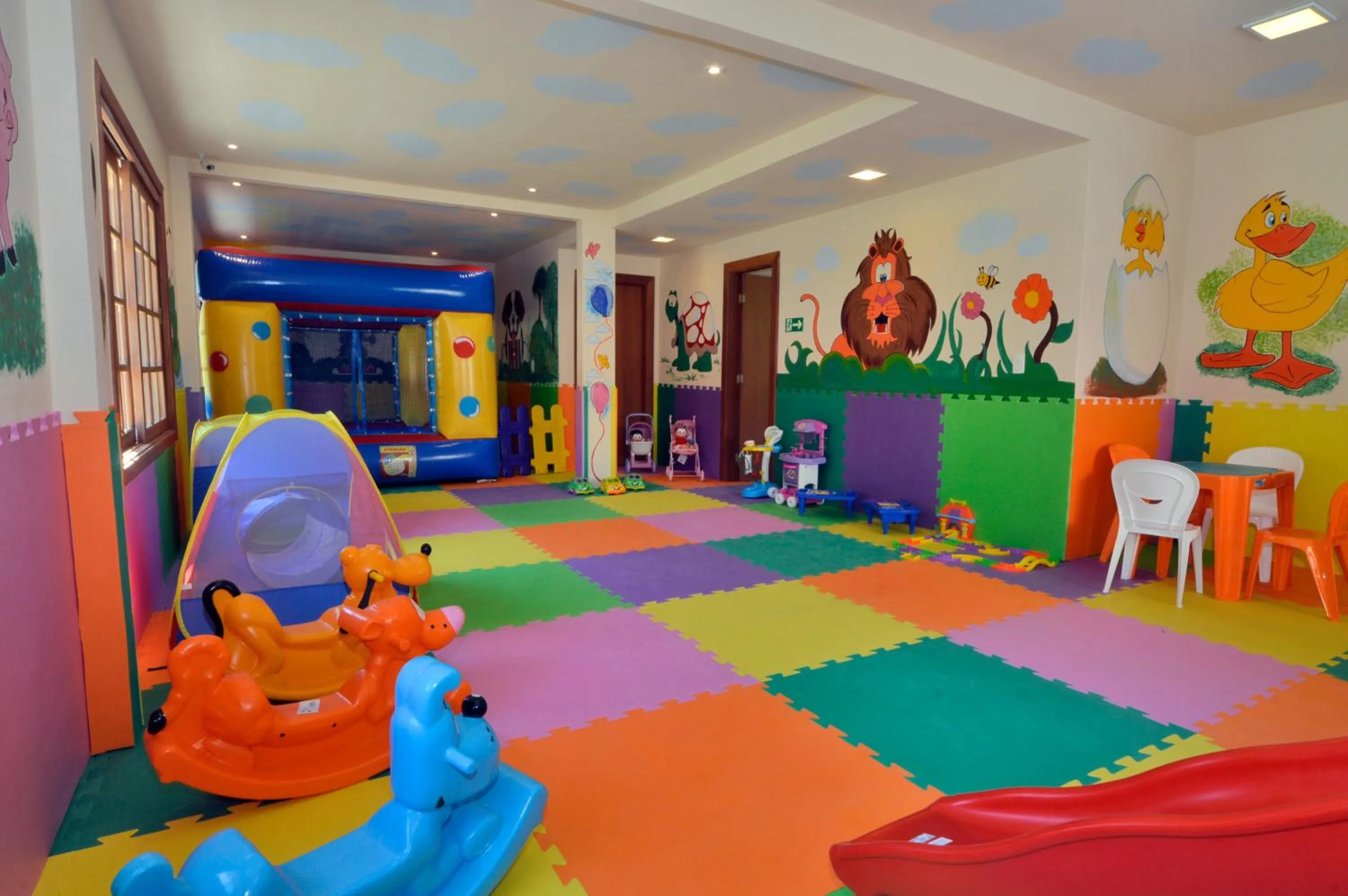 Kids's club in Fazenda Suica Le Canton