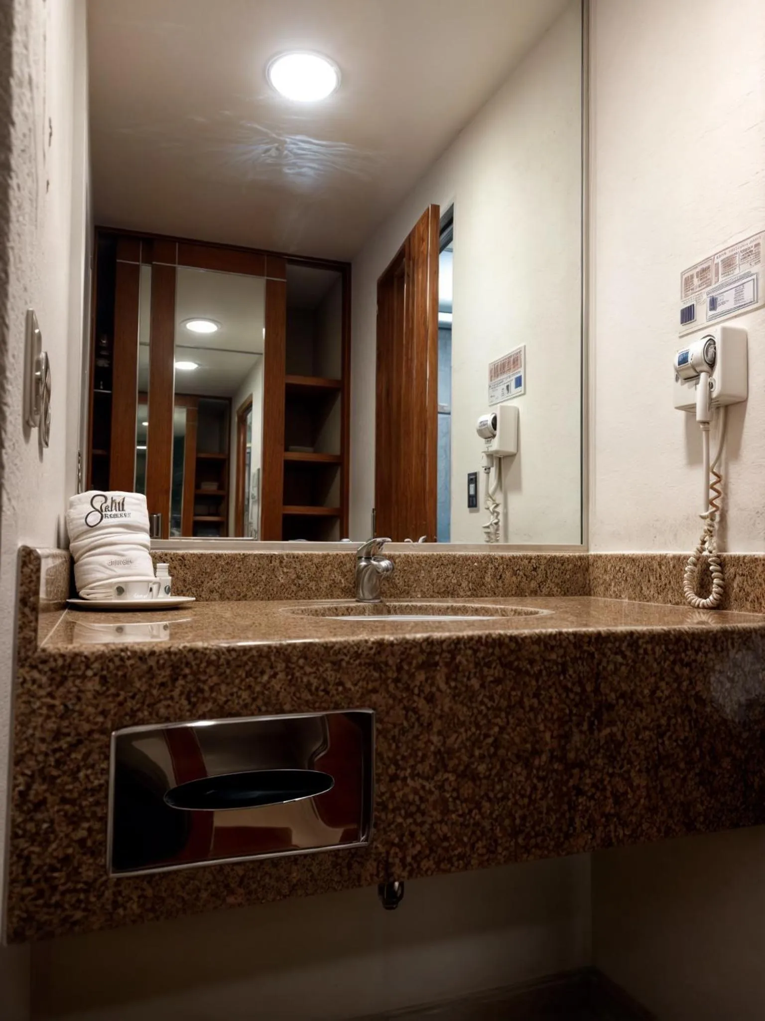 Bathroom in Hotel Soleil Celaya