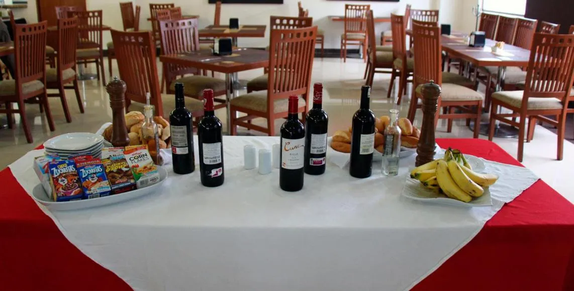 Restaurant/places to eat in Hotel Soleil Celaya