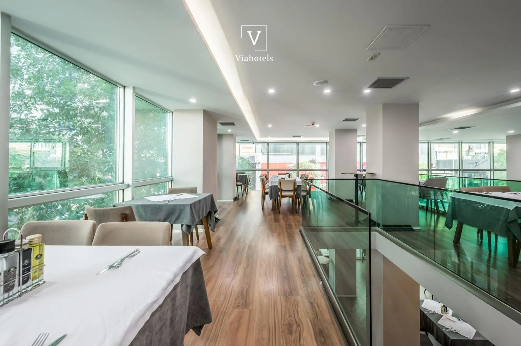 Restaurant/places to eat in VH Eurostar Tirana Hotel Congress & Tirana Spa