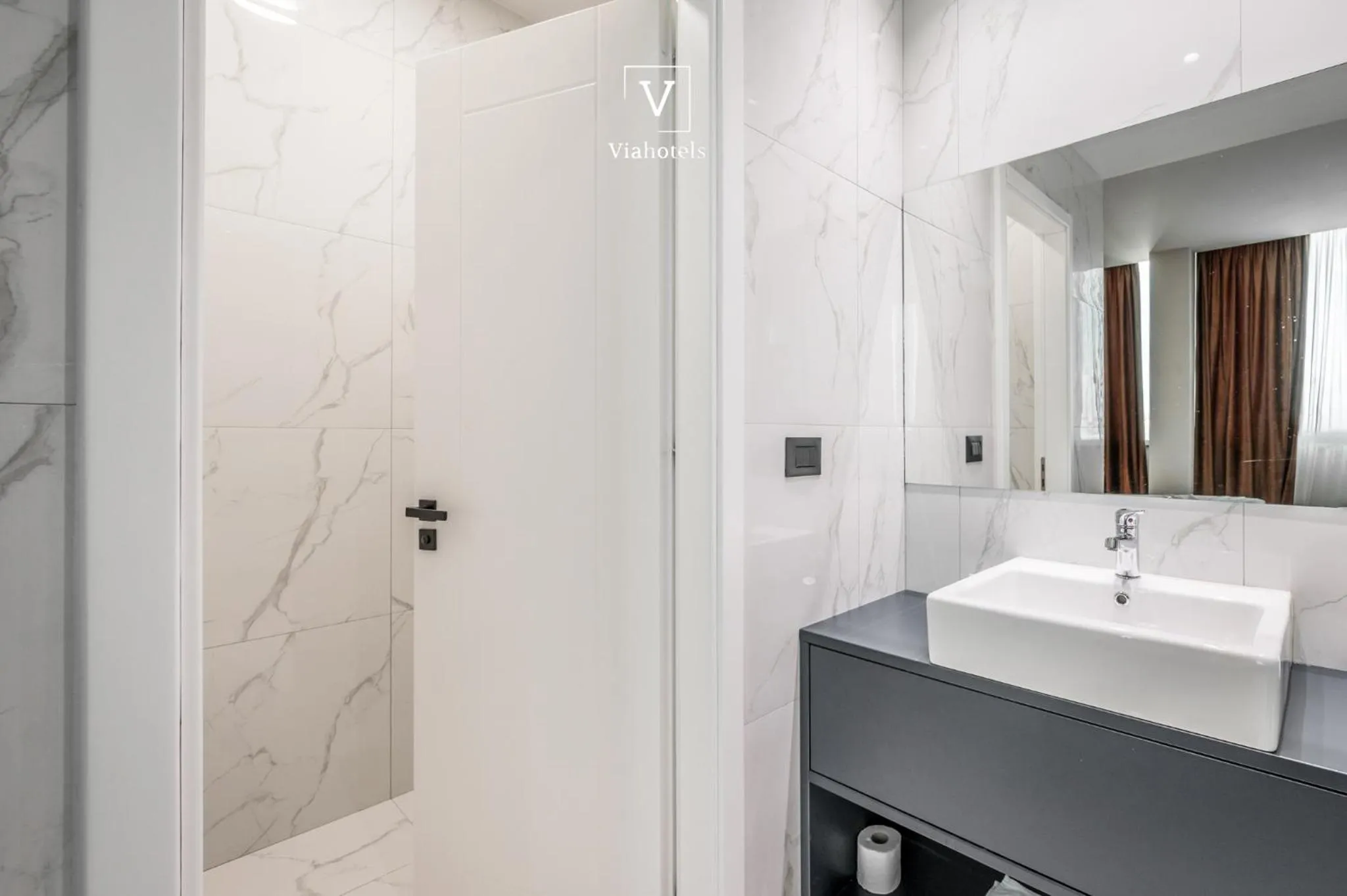 Shower in VH Eurostar Tirana Hotel Congress & Tirana Spa