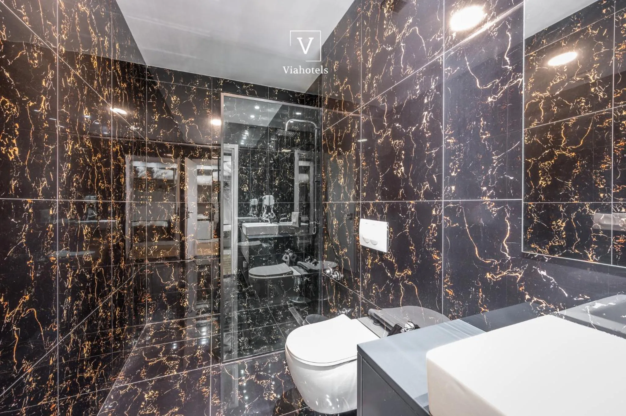 Toilet in VH Eurostar Tirana Hotel Congress & Tirana Spa