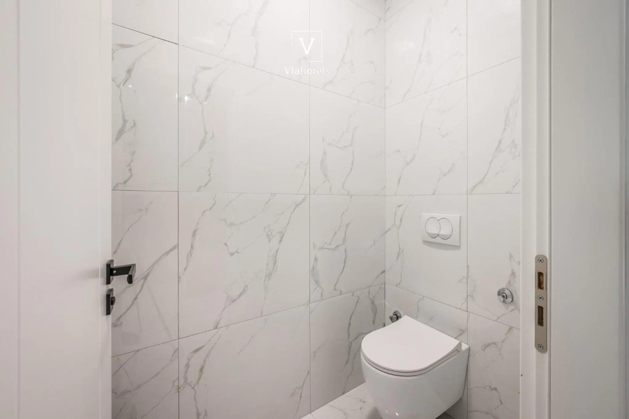 Shower in VH Eurostar Tirana Hotel Congress & Tirana Spa