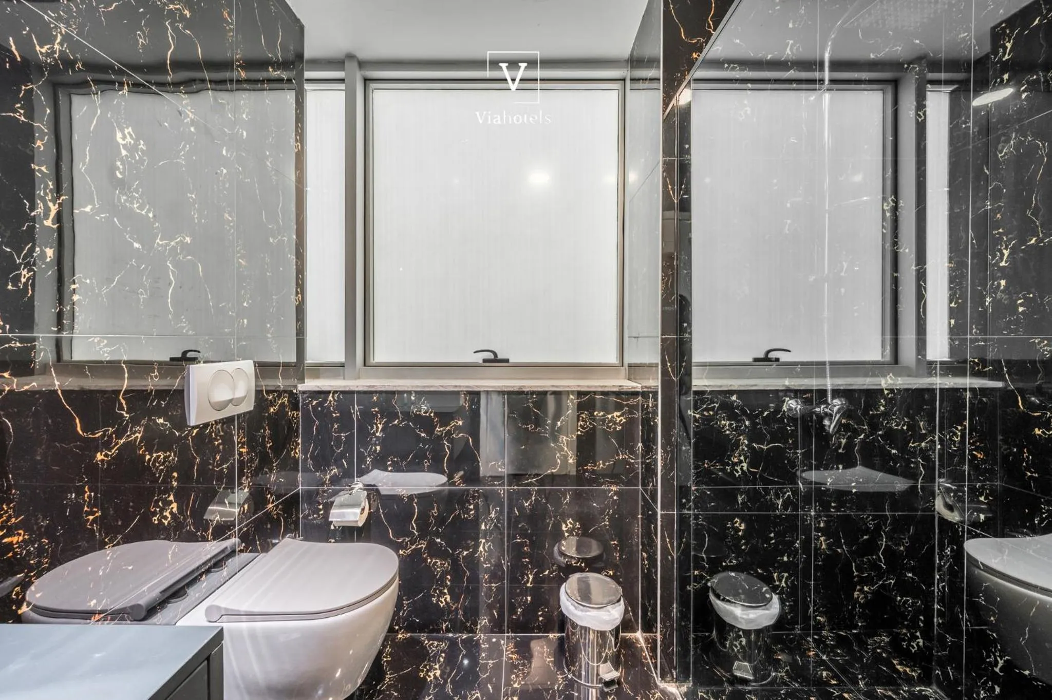 Shower in VH Eurostar Tirana Hotel Congress & Tirana Spa