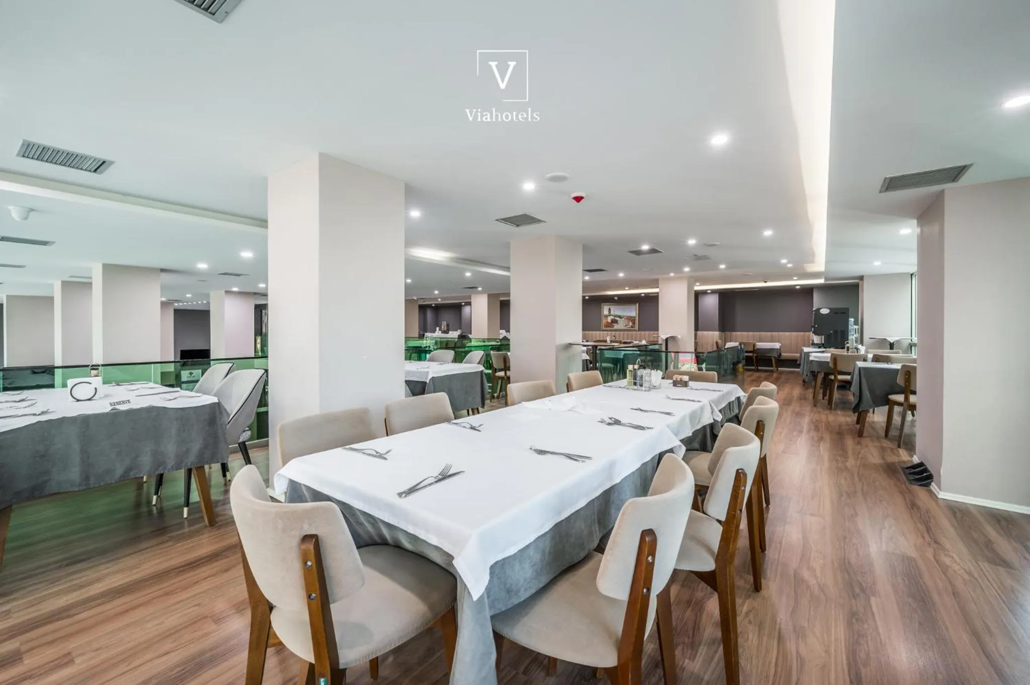 Restaurant/places to eat in VH Eurostar Tirana Hotel Congress & Tirana Spa