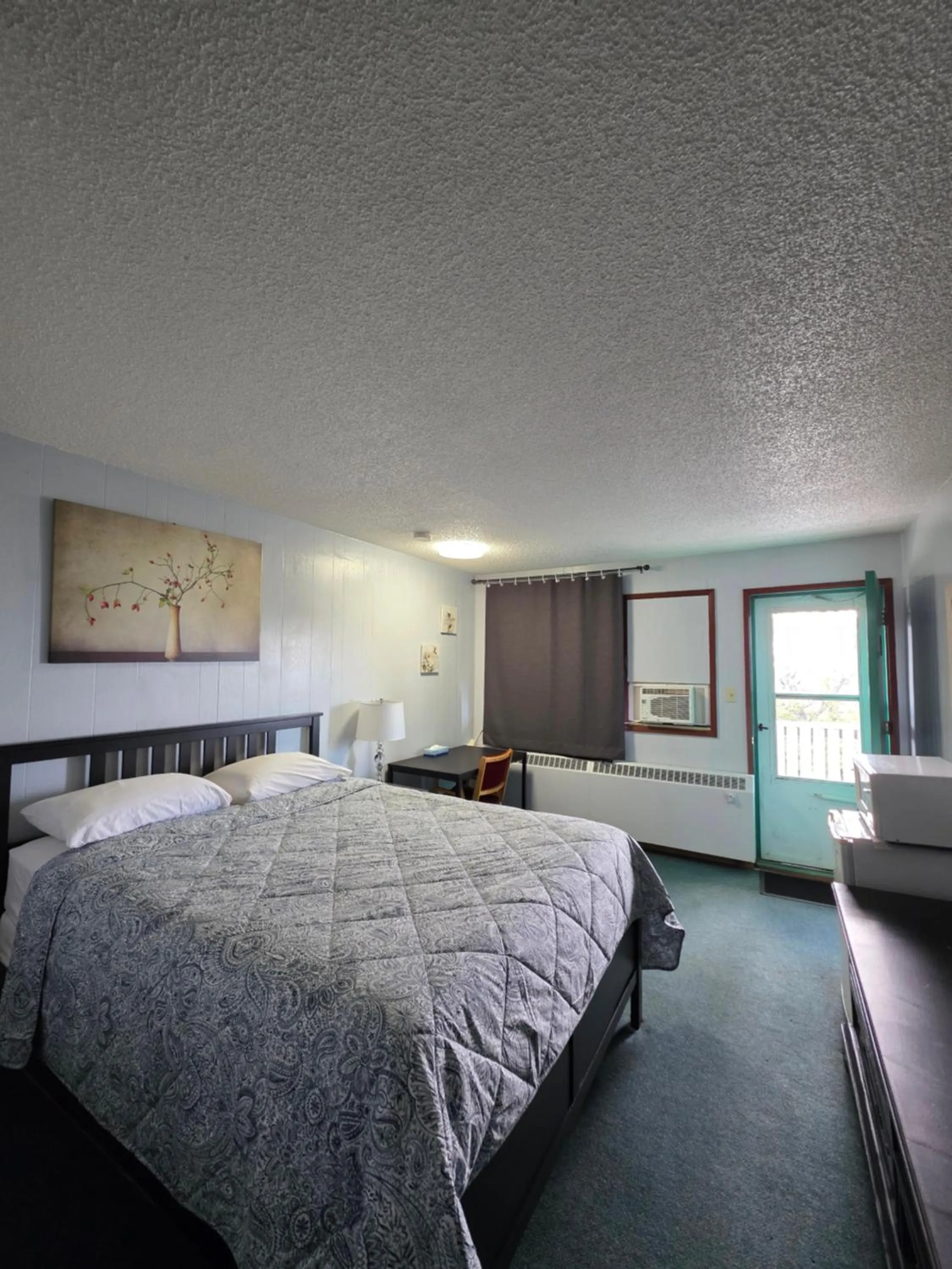 Bed in Bio Vista Motel