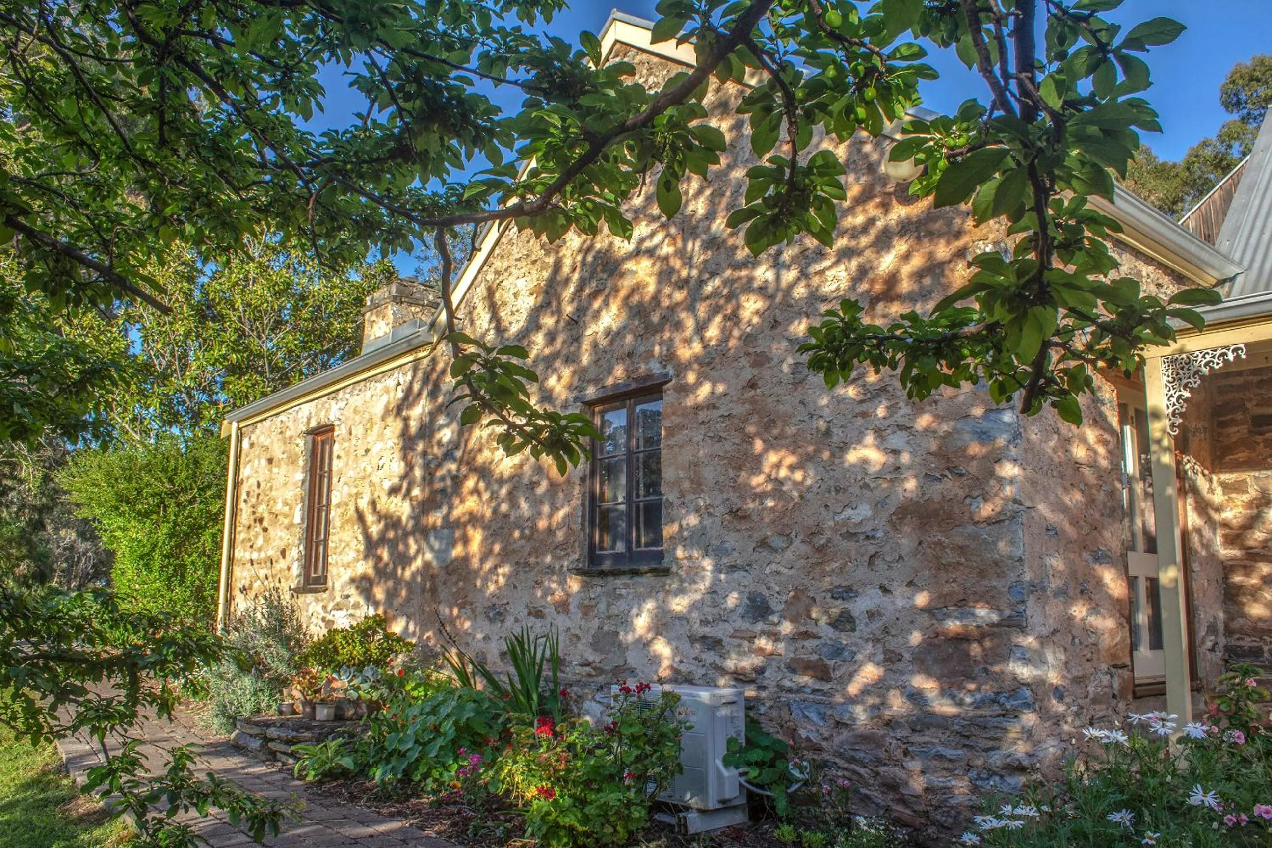 Facade/entrance in Second Valley Cottages and Lodge