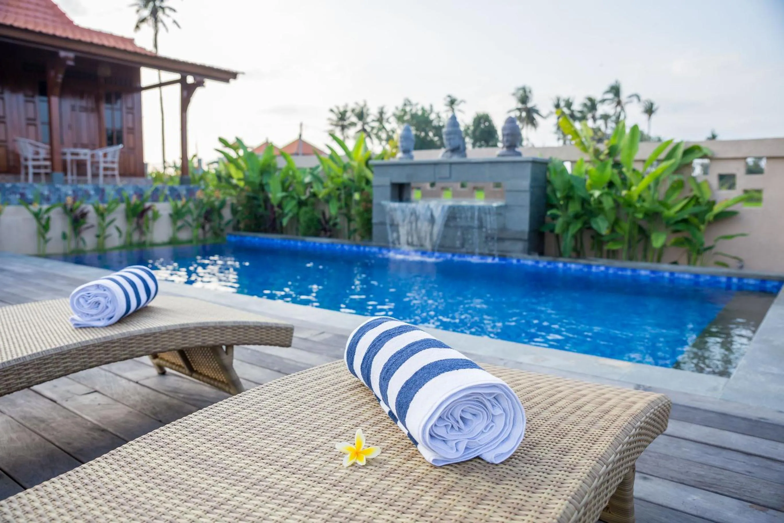 Swimming pool in Victory Munggu