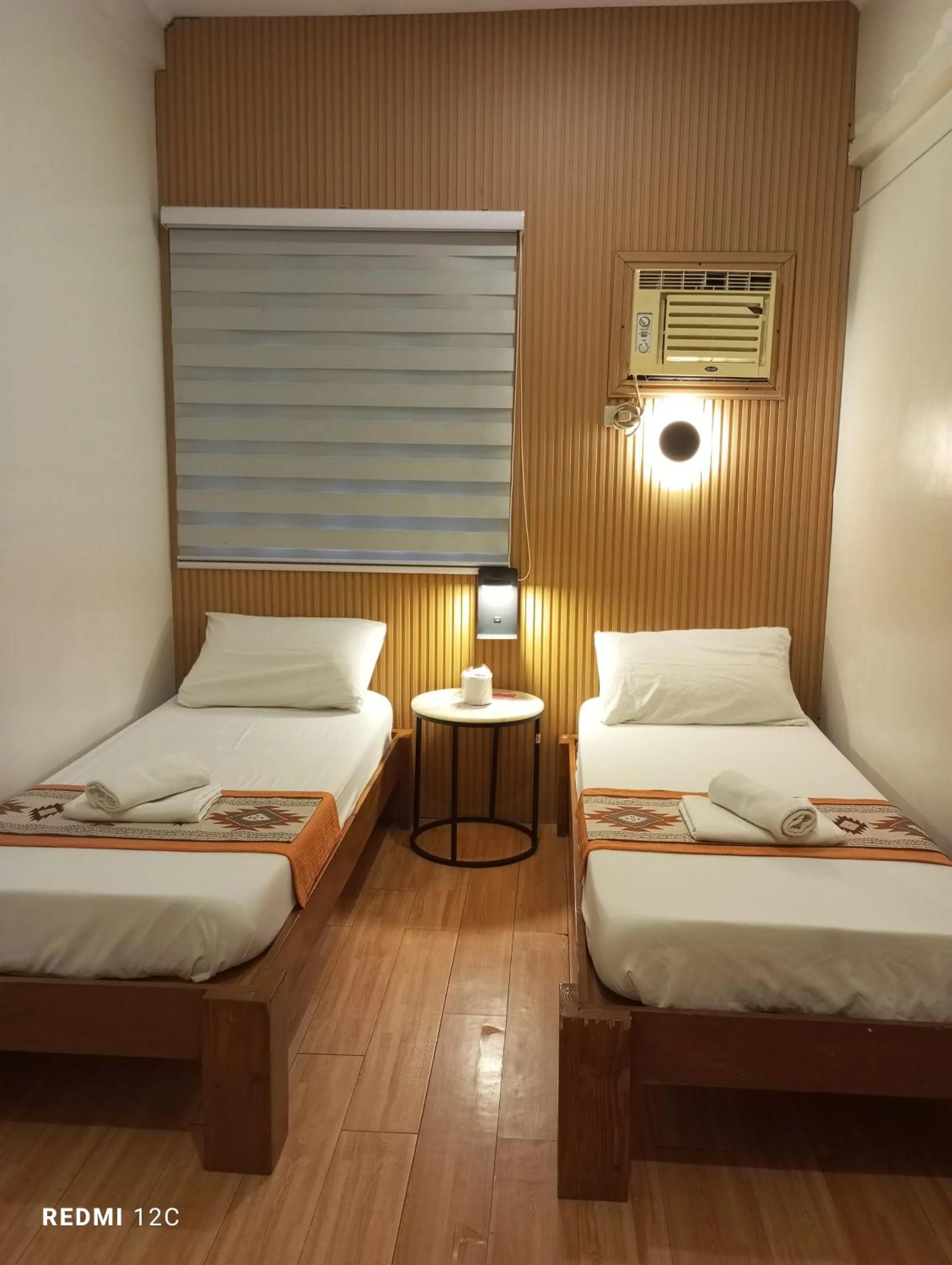 Bed in Airport Hostel Manila