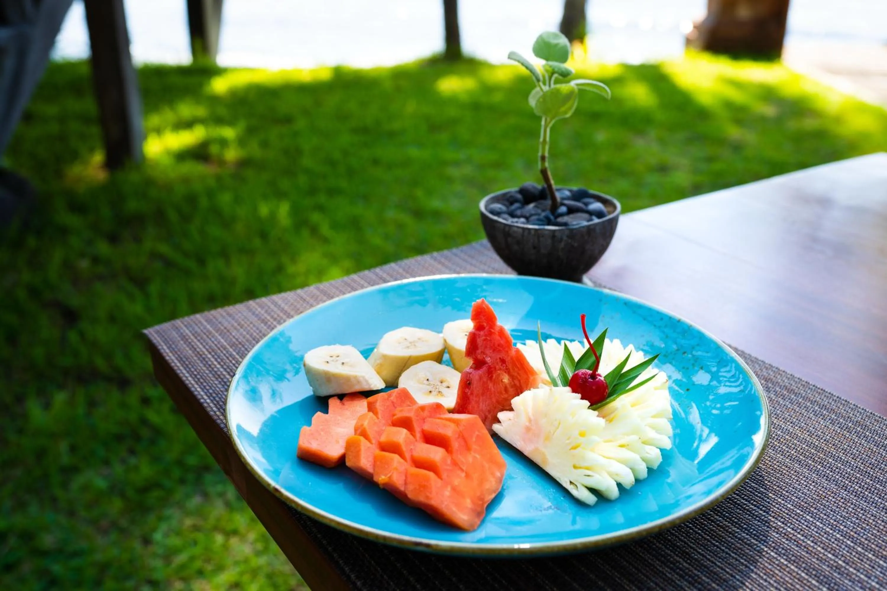 Food in The Kirana Tembok