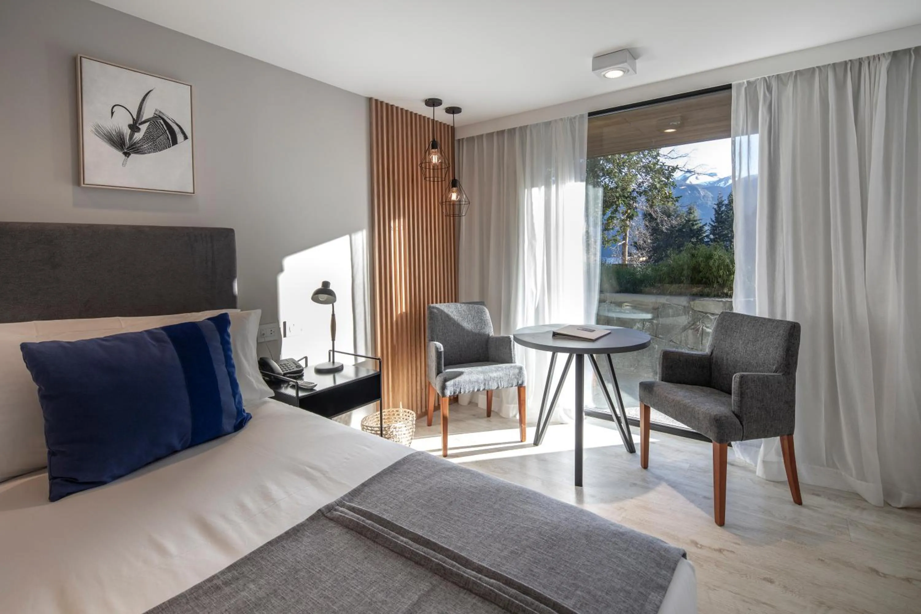 Living room, Bed in Hotel Alto Traful