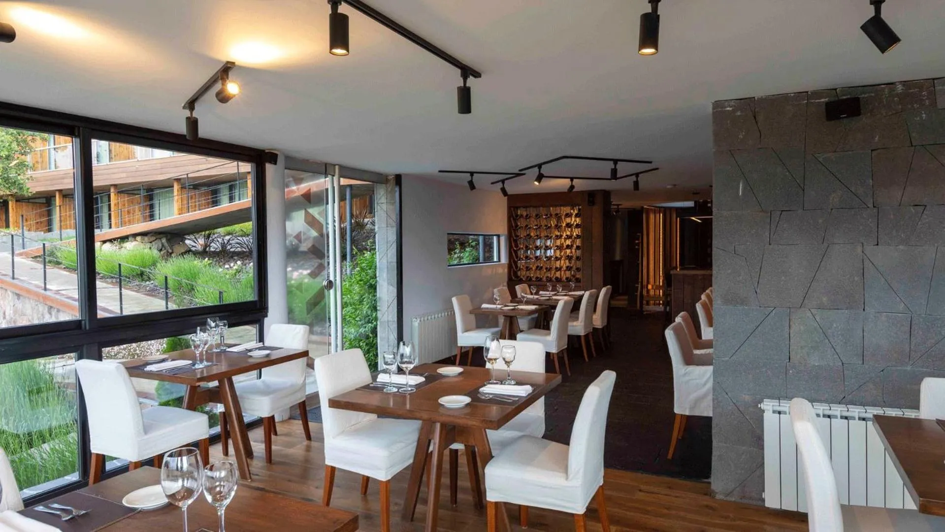 Restaurant/places to eat in Hotel Alto Traful