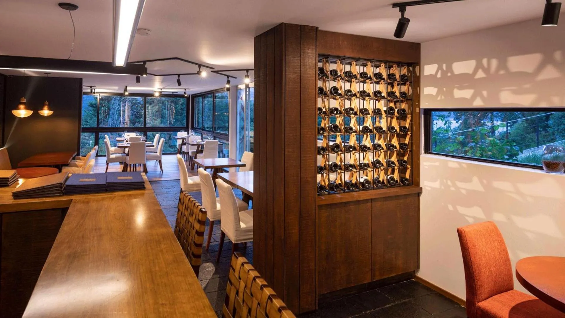 Restaurant/places to eat in Hotel Alto Traful