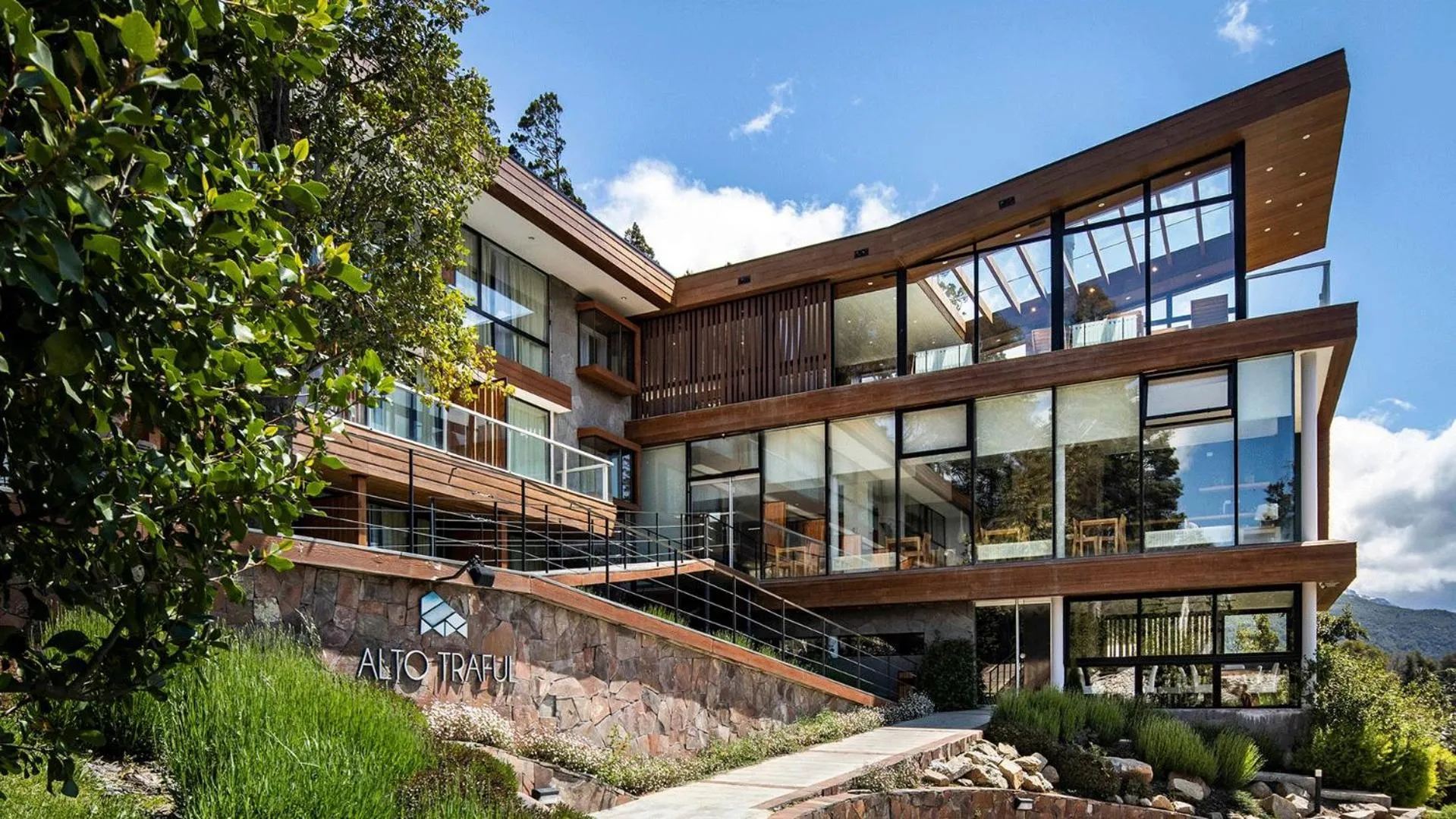 Property building in Hotel Alto Traful