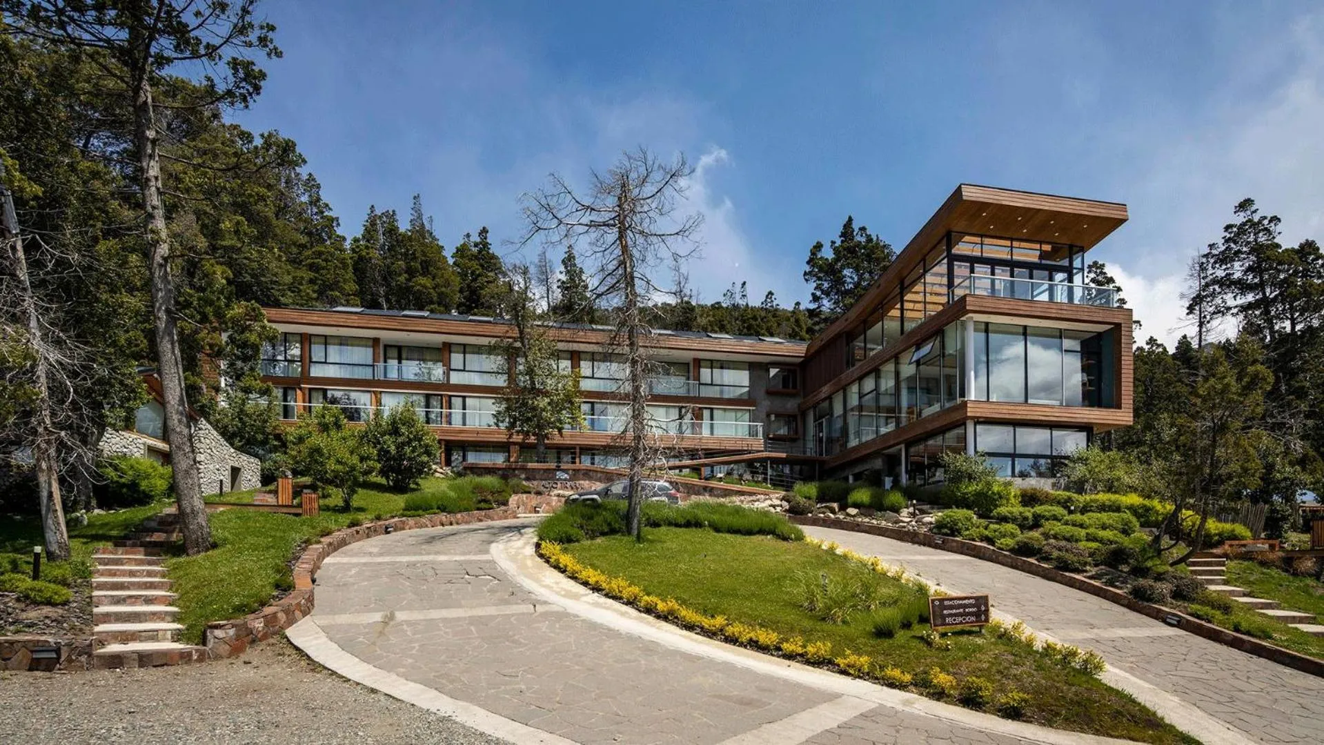 Property building in Hotel Alto Traful