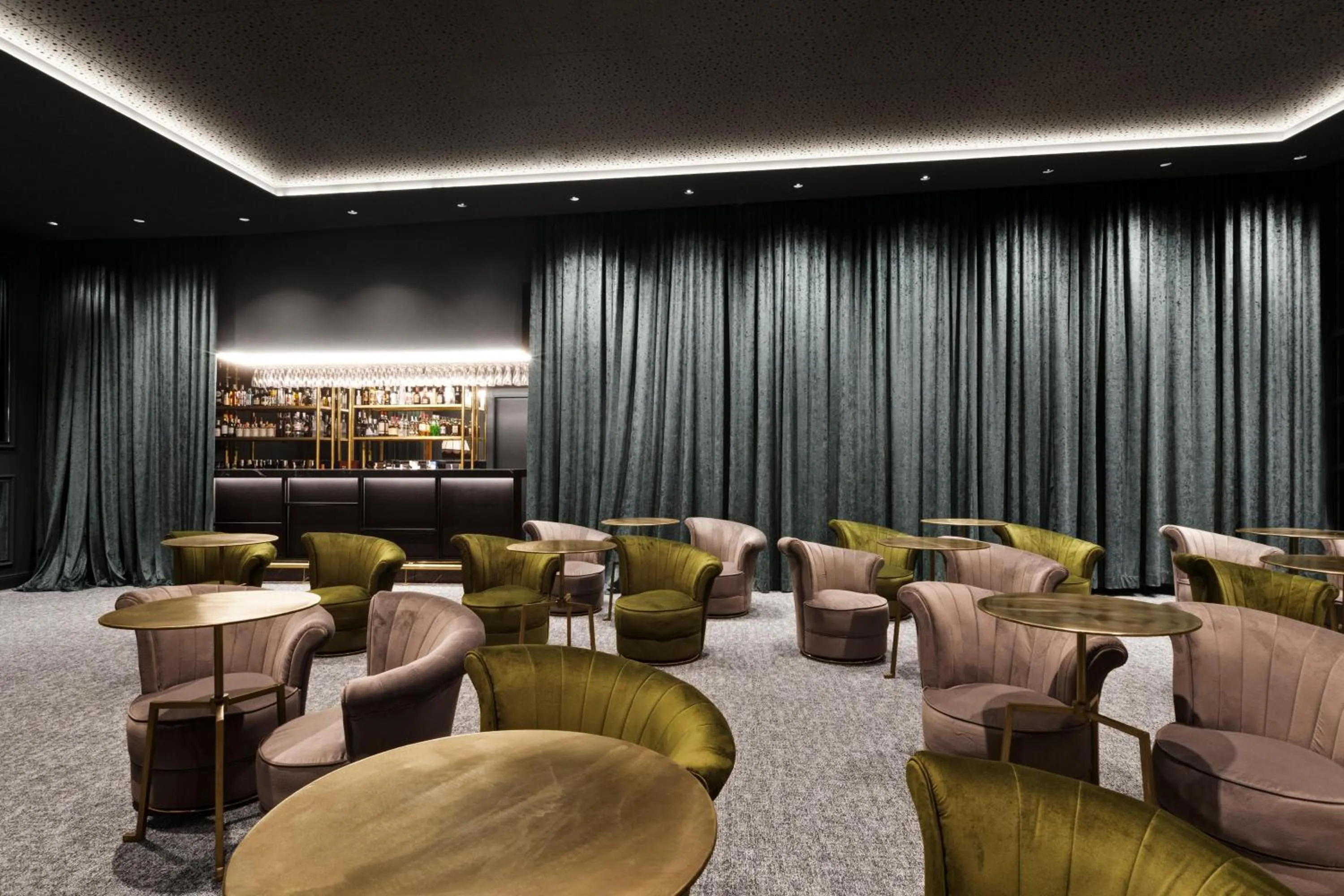 Business facilities in Hotel Aubamar Suites & Spa