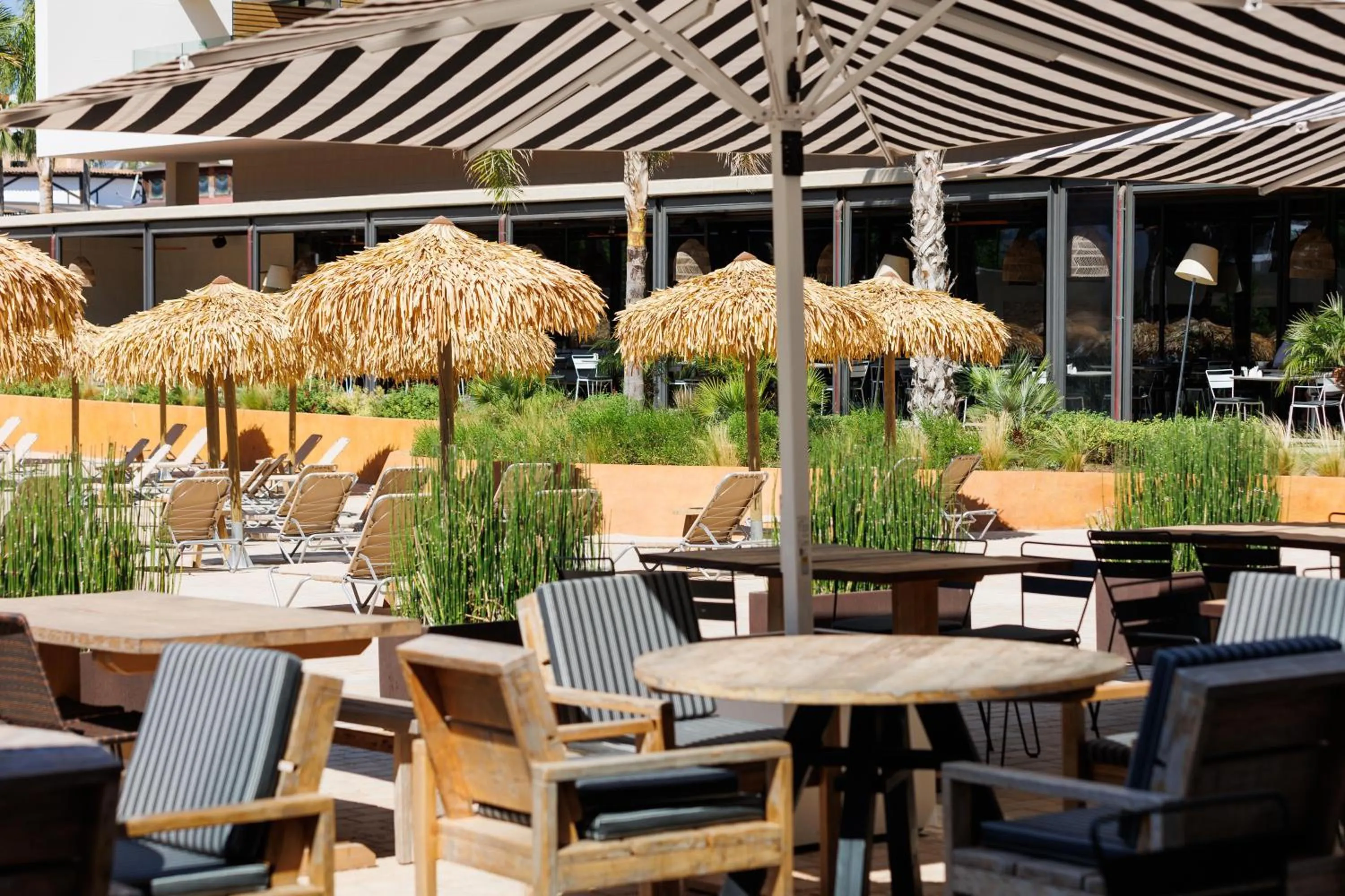 Restaurant/places to eat in Hotel Aubamar Suites & Spa