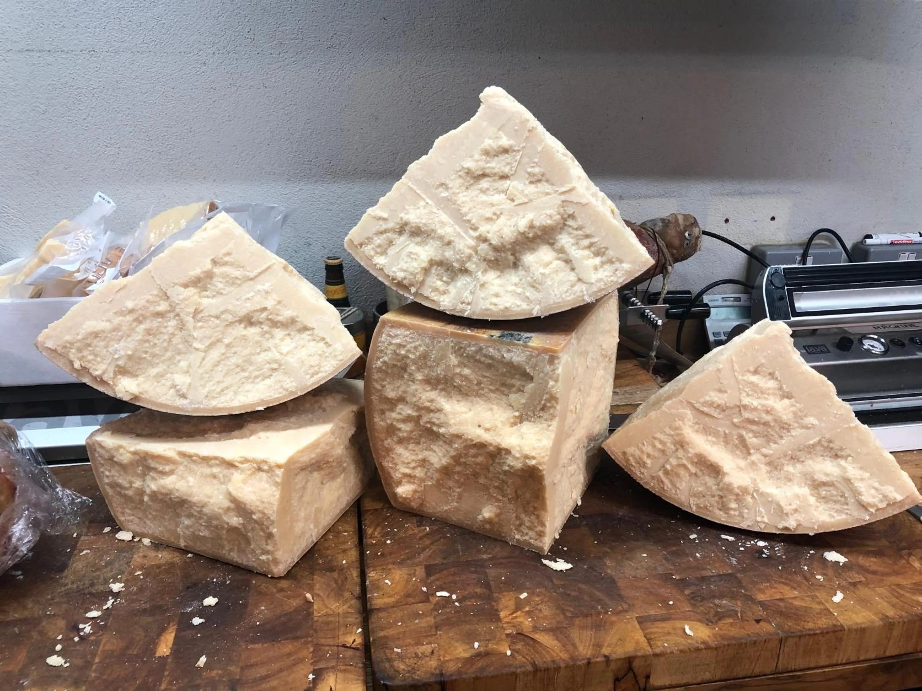 Villa Orsini - A Retreat in Pisa - Food and Relax