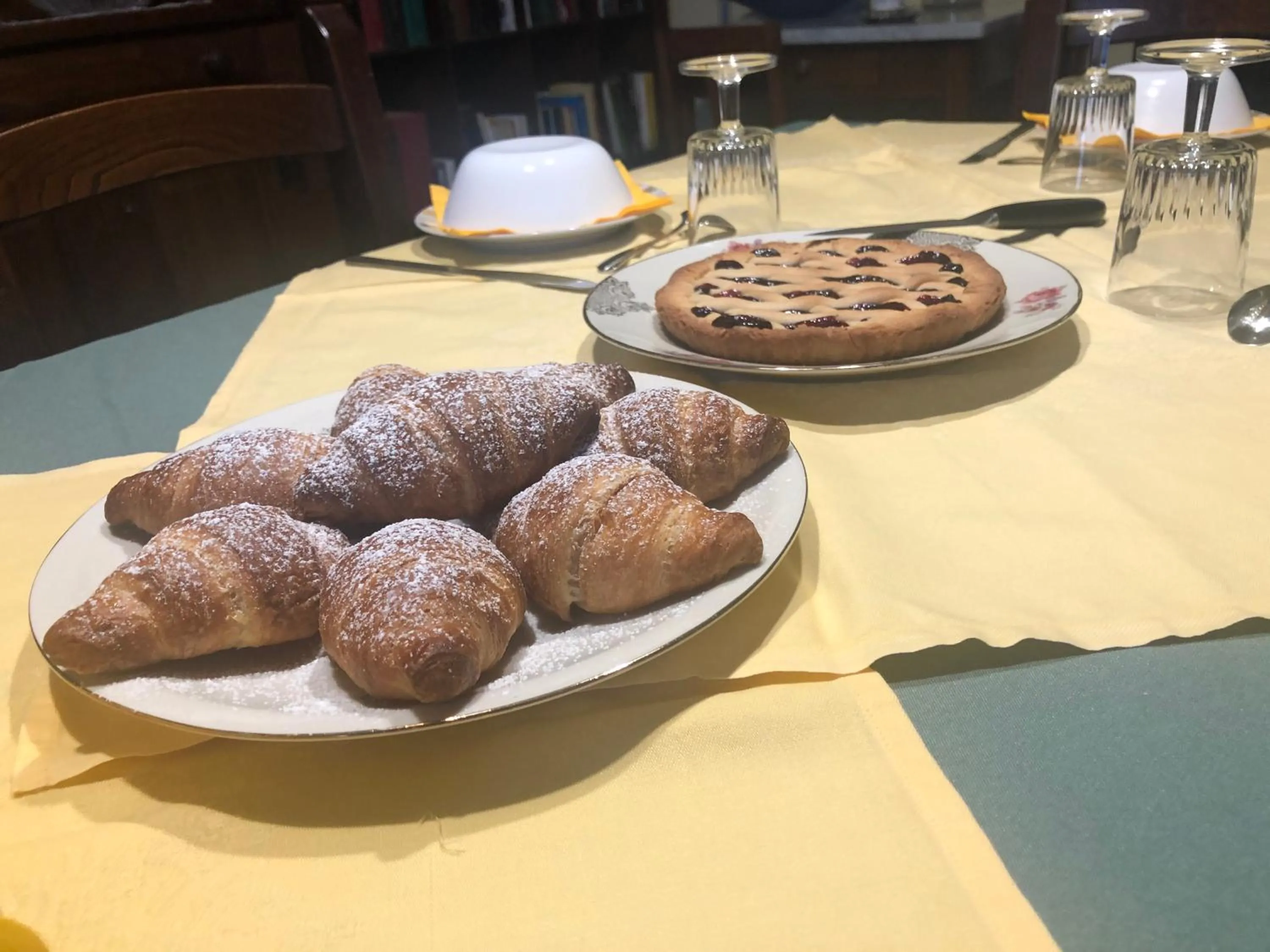 Restaurant/places to eat in Villa Orsini - A Retreat in Pisa - Food and Relax