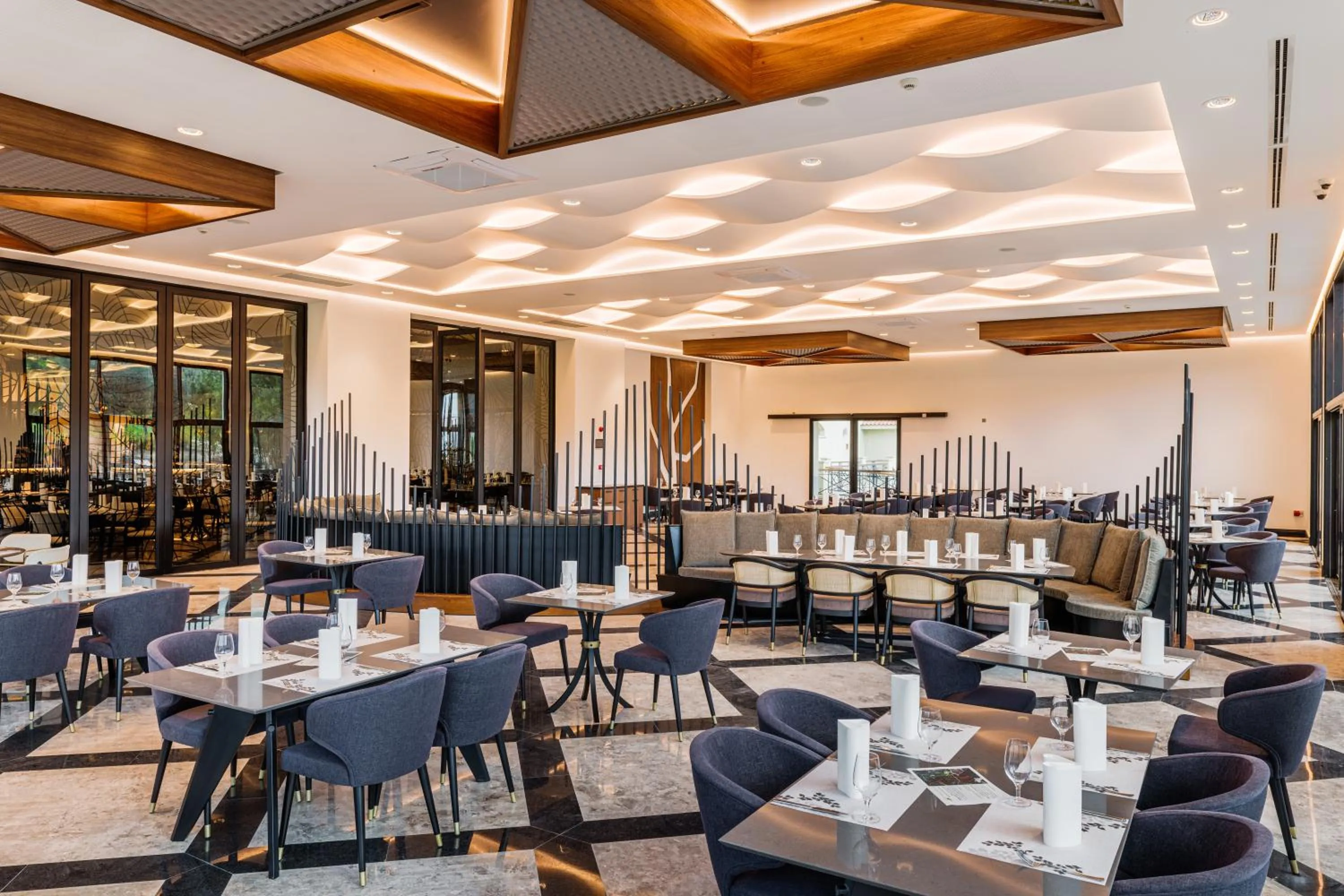 Restaurant/places to eat in Korineum Golf & Beach Resort