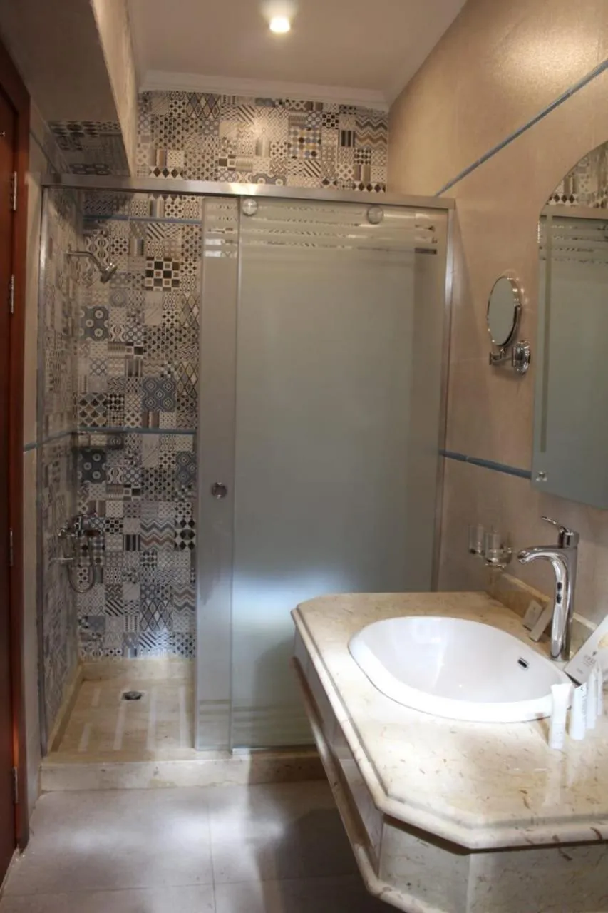 Bathroom in Royal Jewel Al Raml Hotel