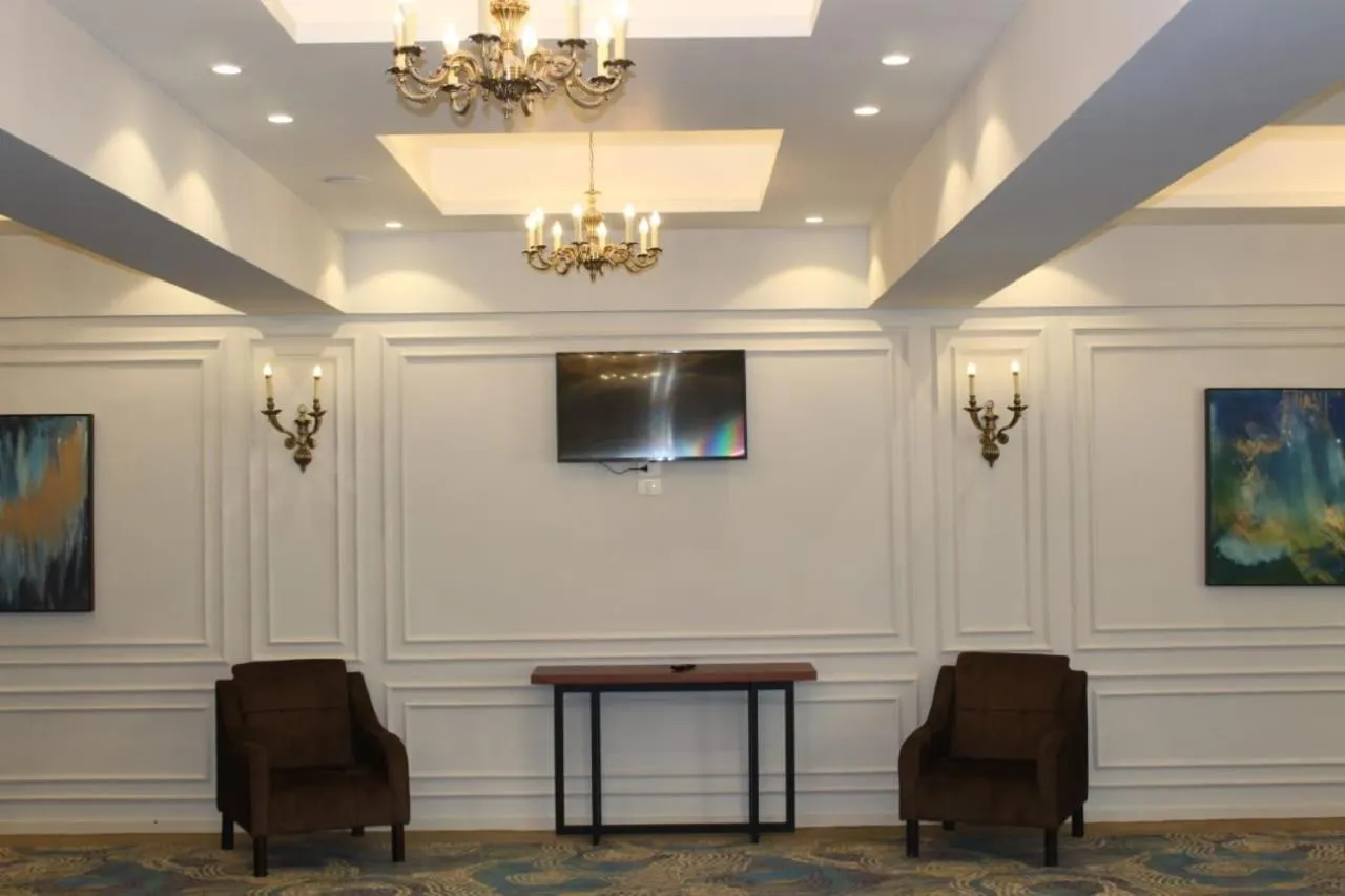 Area and facilities in Royal Jewel Al Raml Hotel