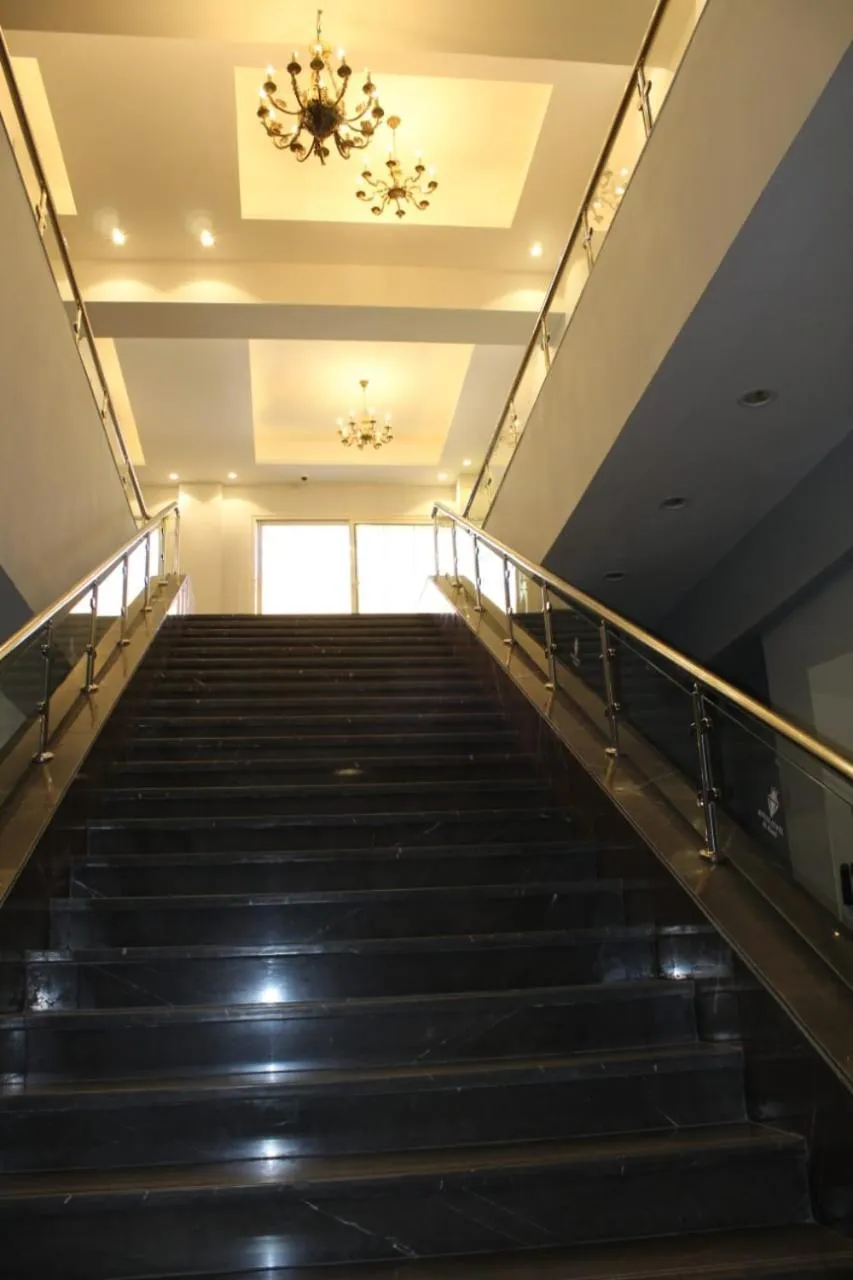 Area and facilities in Royal Jewel Al Raml Hotel