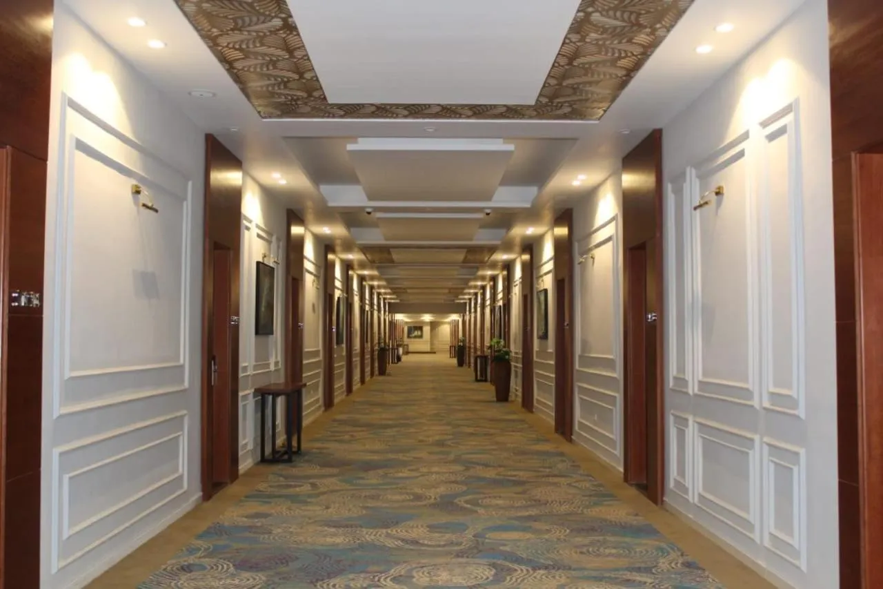 Area and facilities in Royal Jewel Al Raml Hotel